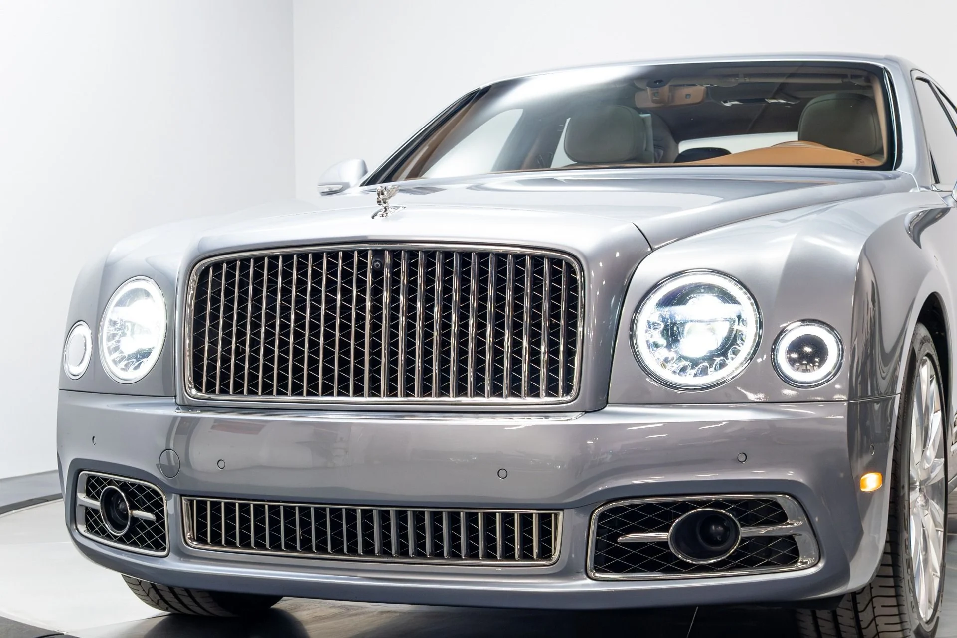 mph091_3347323963_Used_2017_Bentley_Mulsanne_Speed_1775685979_12068575d2