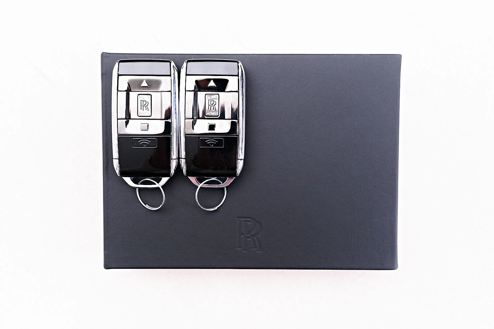 mph091_3358333947_Used_2024_Rolls_Royce_Spectre_1741399260_d17fb15961