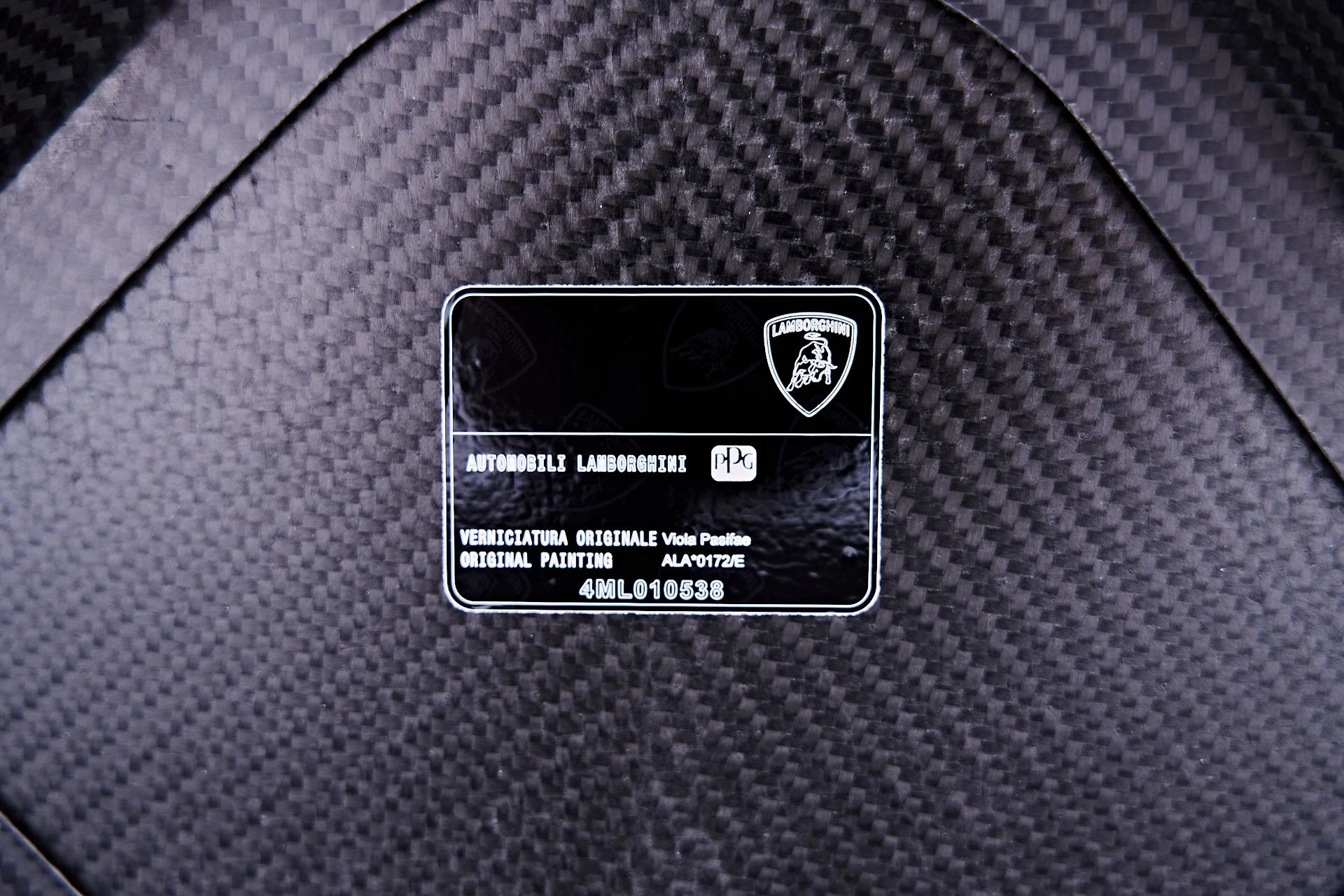 mph091_3706286592_Used_2025_Lamborghini_Revuelto_Base_1784242742_6f2777828a