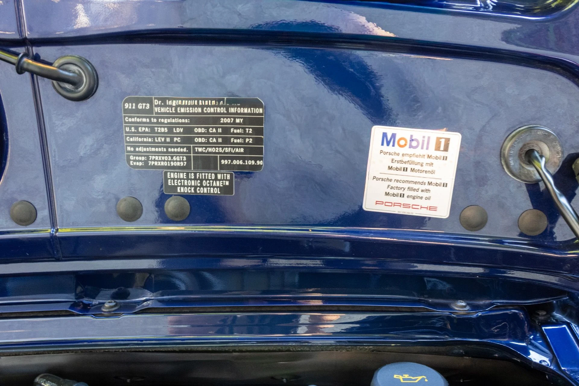 mph091_3764575032_Used_2007_Porsche_911_GT_3_1791996870_815e7f3f53