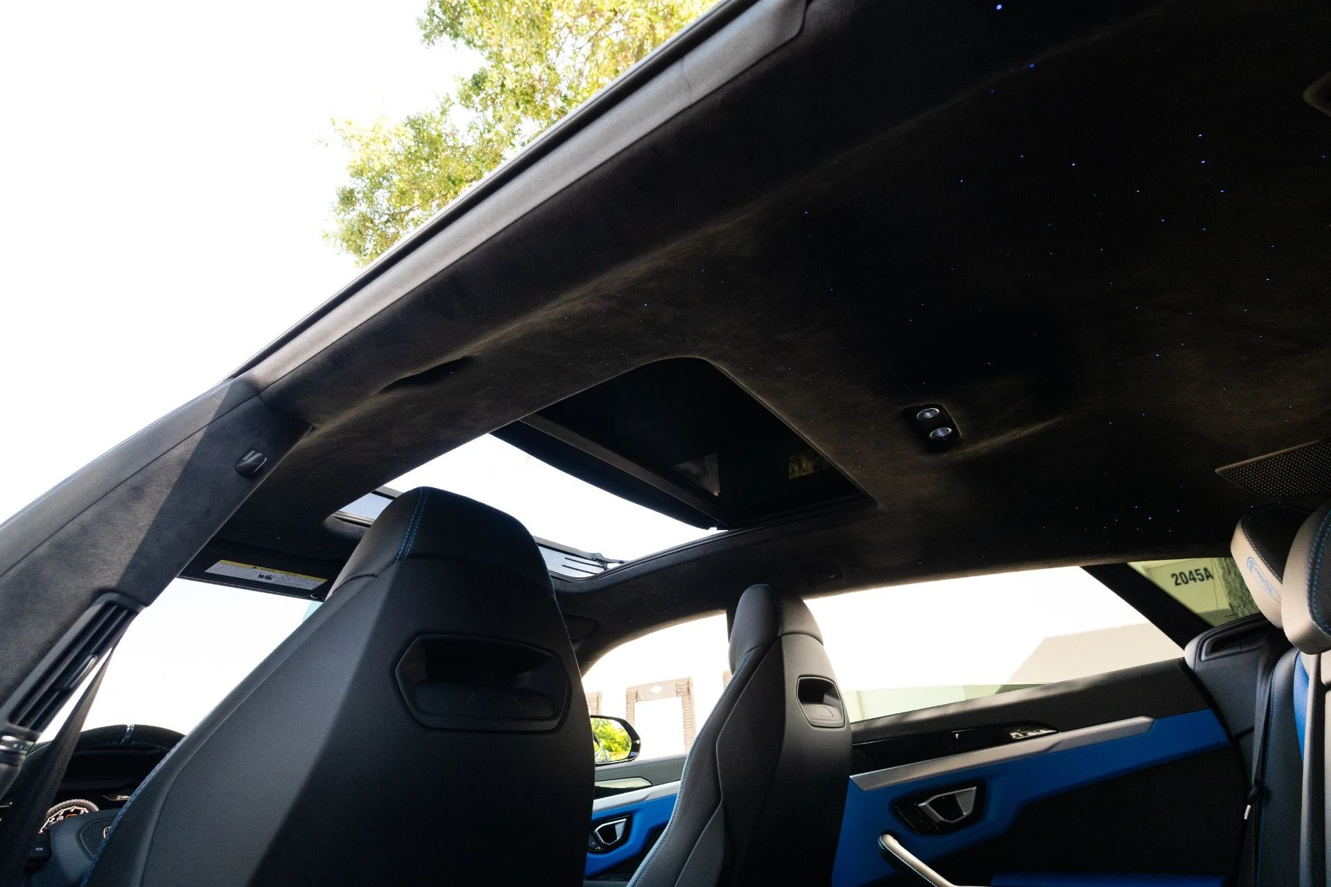 mph091_3793792154_Used_2019_Lamborghini_Urus_1781241946_69493ccea7