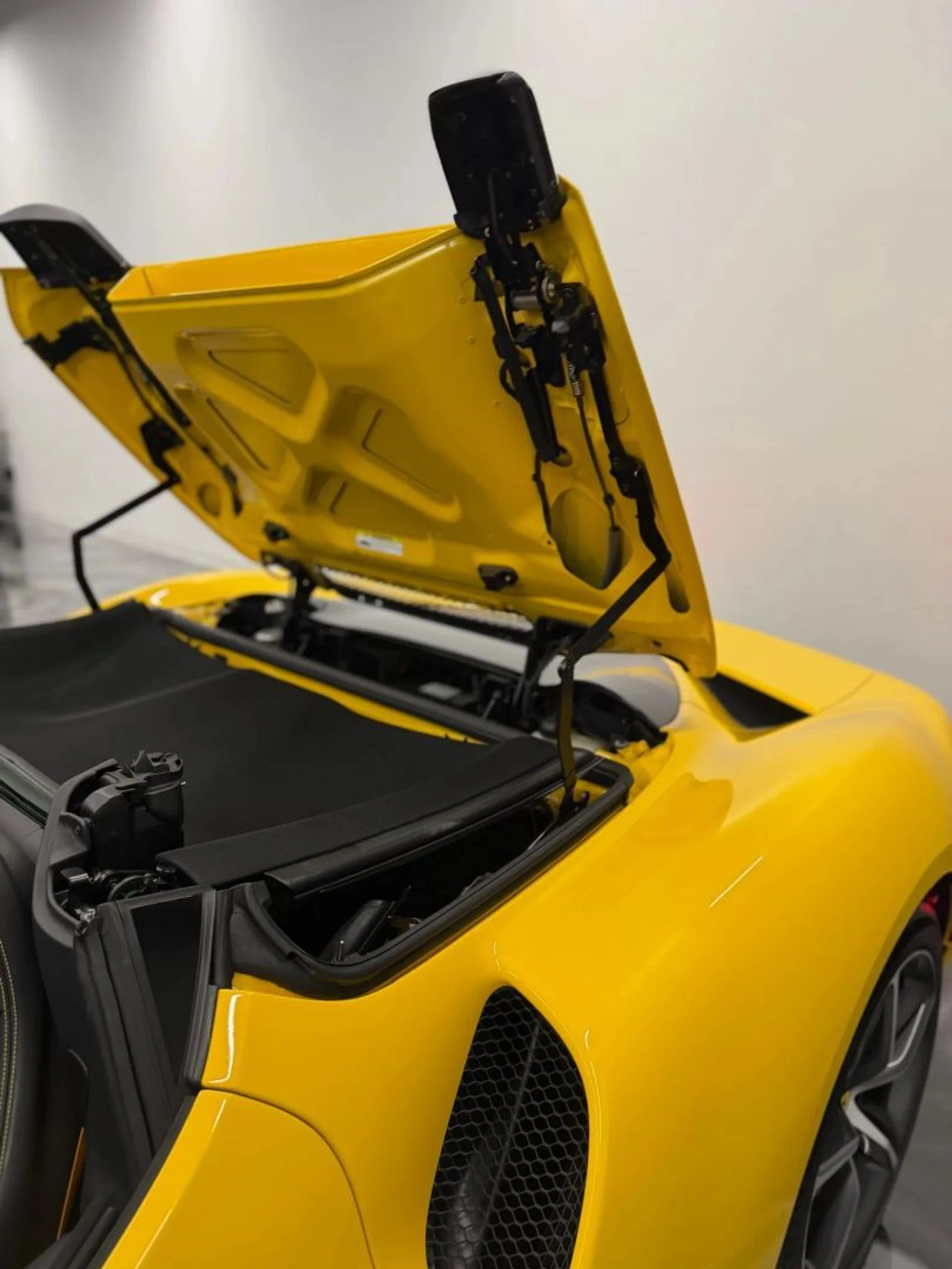 mph091_3906094425_202510_e4e57dd0aa6a4bc58f371d5f1bb78d52_43863f20e3