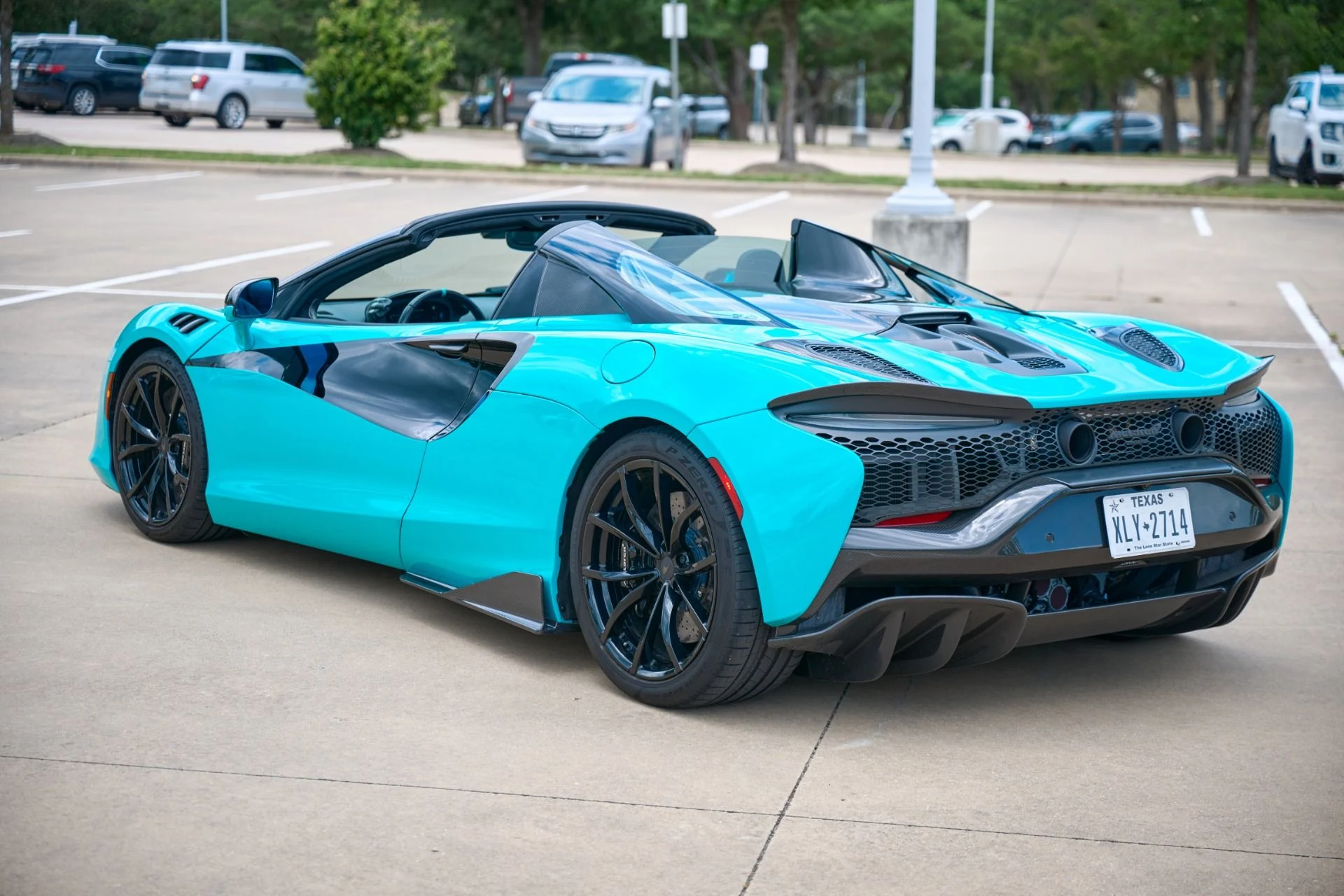 mph091_396439549_Used_2025_Mc_Laren_Artura_Spider_1779138981_b712162bae