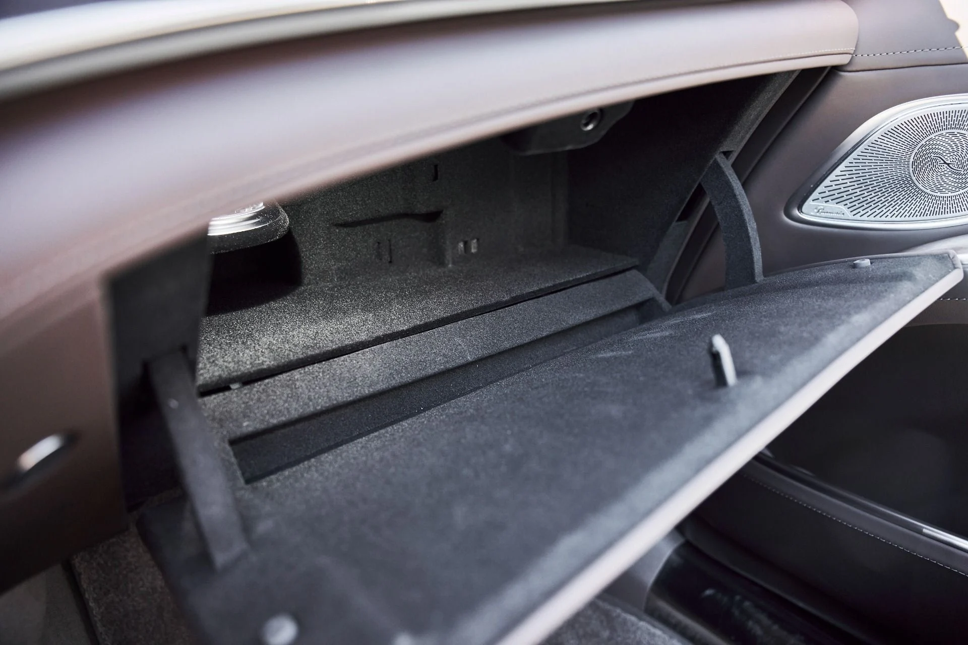 mph091_4043492152_Used_2025_Mercedes_Benz_EQS_Maybach_EQS_680_1770508858_3b9951406e