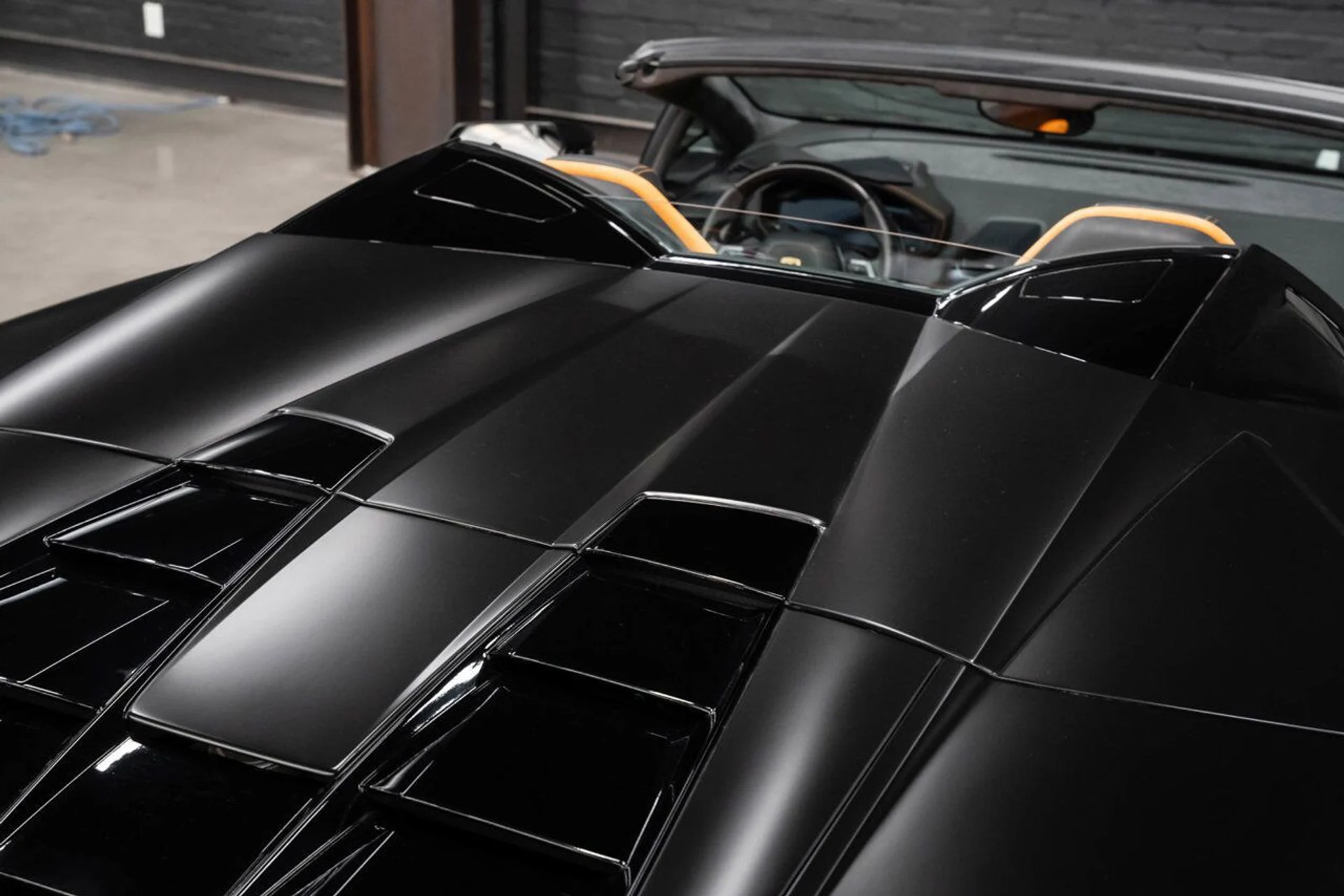 mph091_4209873987_lamborghini_huracan_2016_1b92223f8e