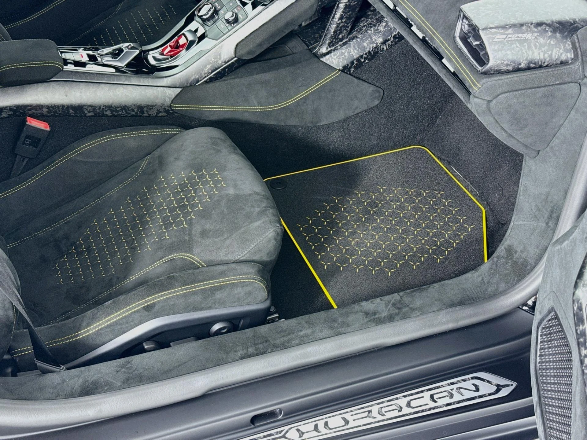 mph091_543265586_Used_2019_Lamborghini_Huracan_Performante_Spyder_1793134403_c6f0668d05