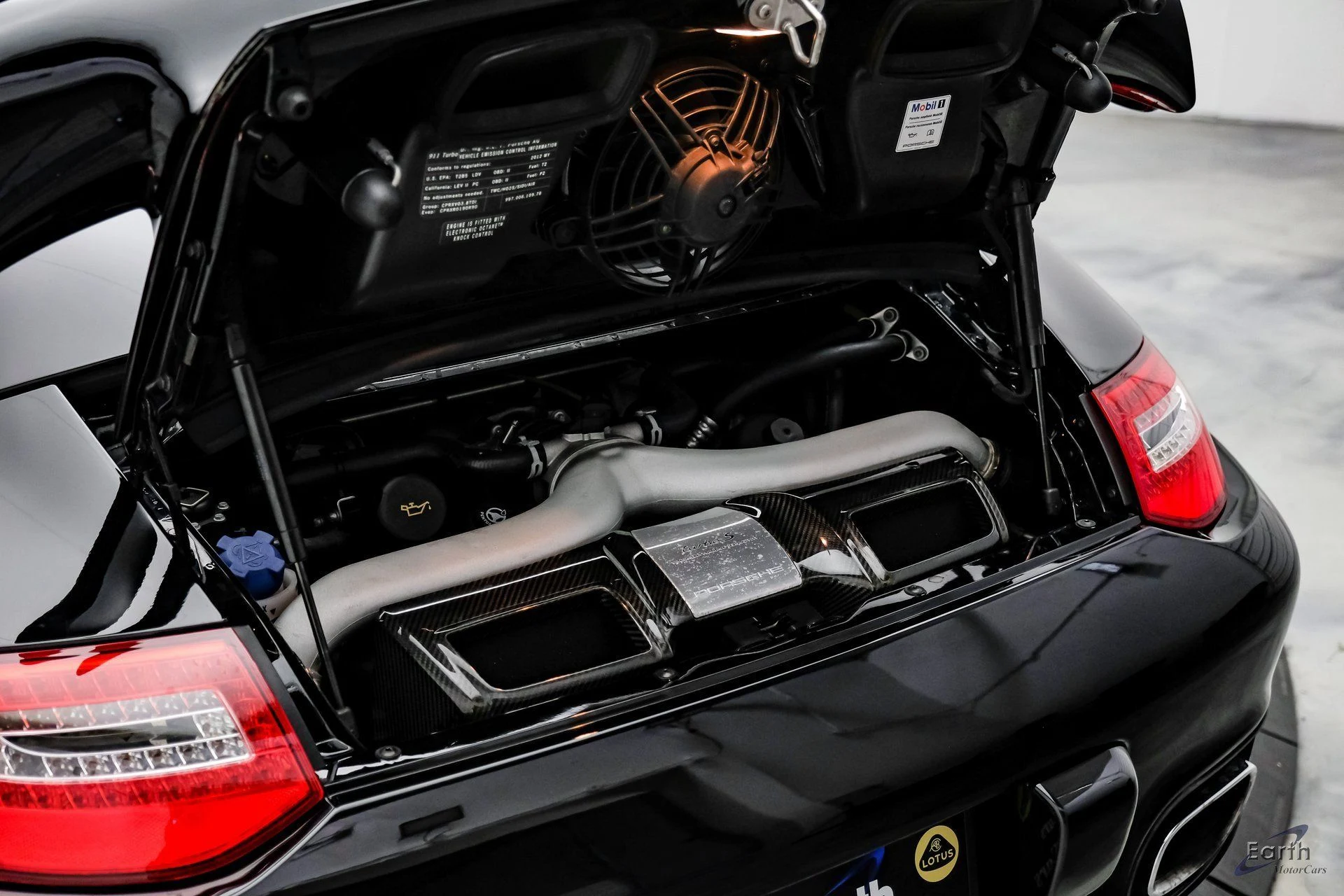 mph091_623106816_7bbfc0bb9950520fcdff20551c84fa8fx_4a72a30621