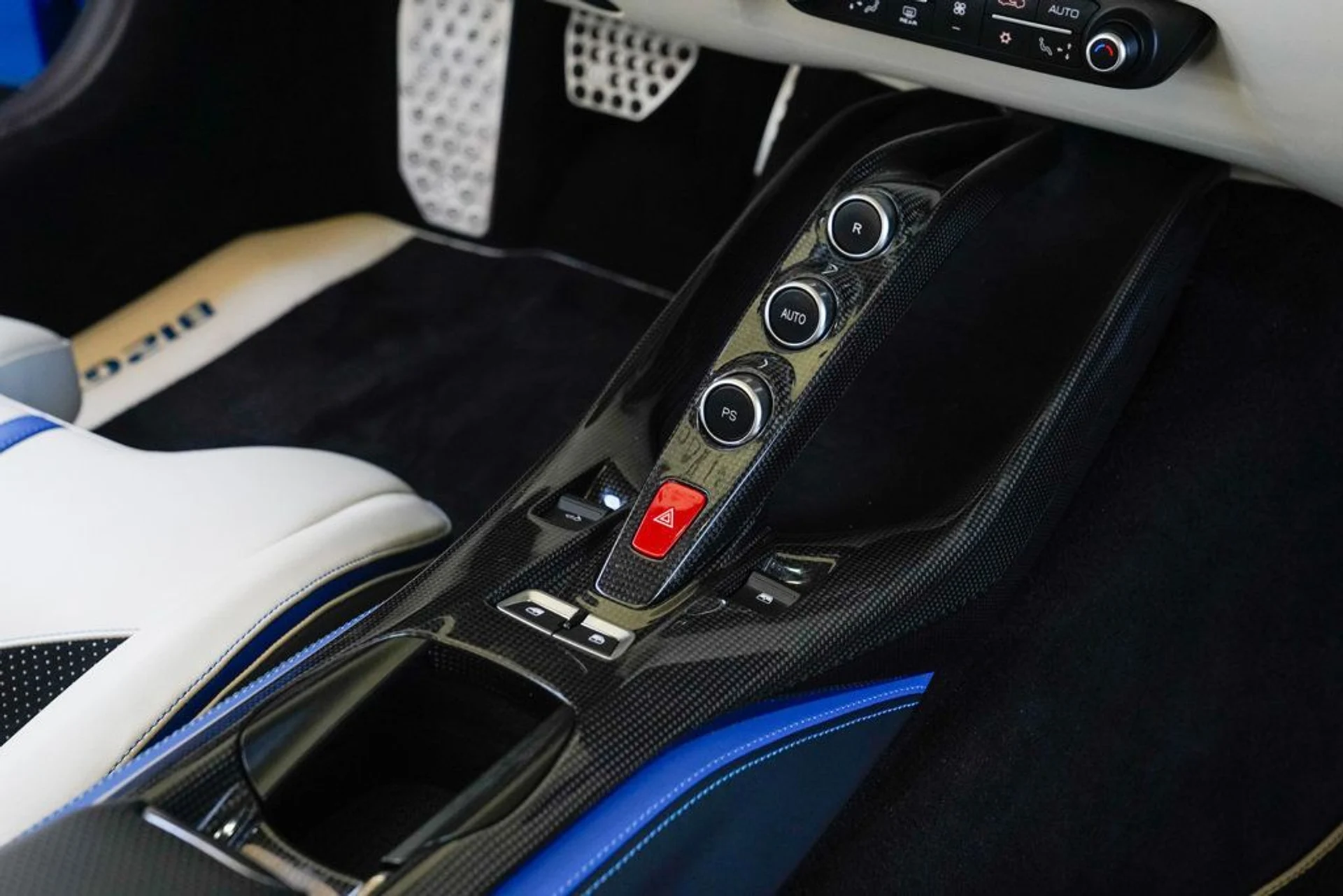 mph091_836701638_used_2022_ferrari_812_gts_convertible_14354_22898644_92_1024_dc3d8b253d