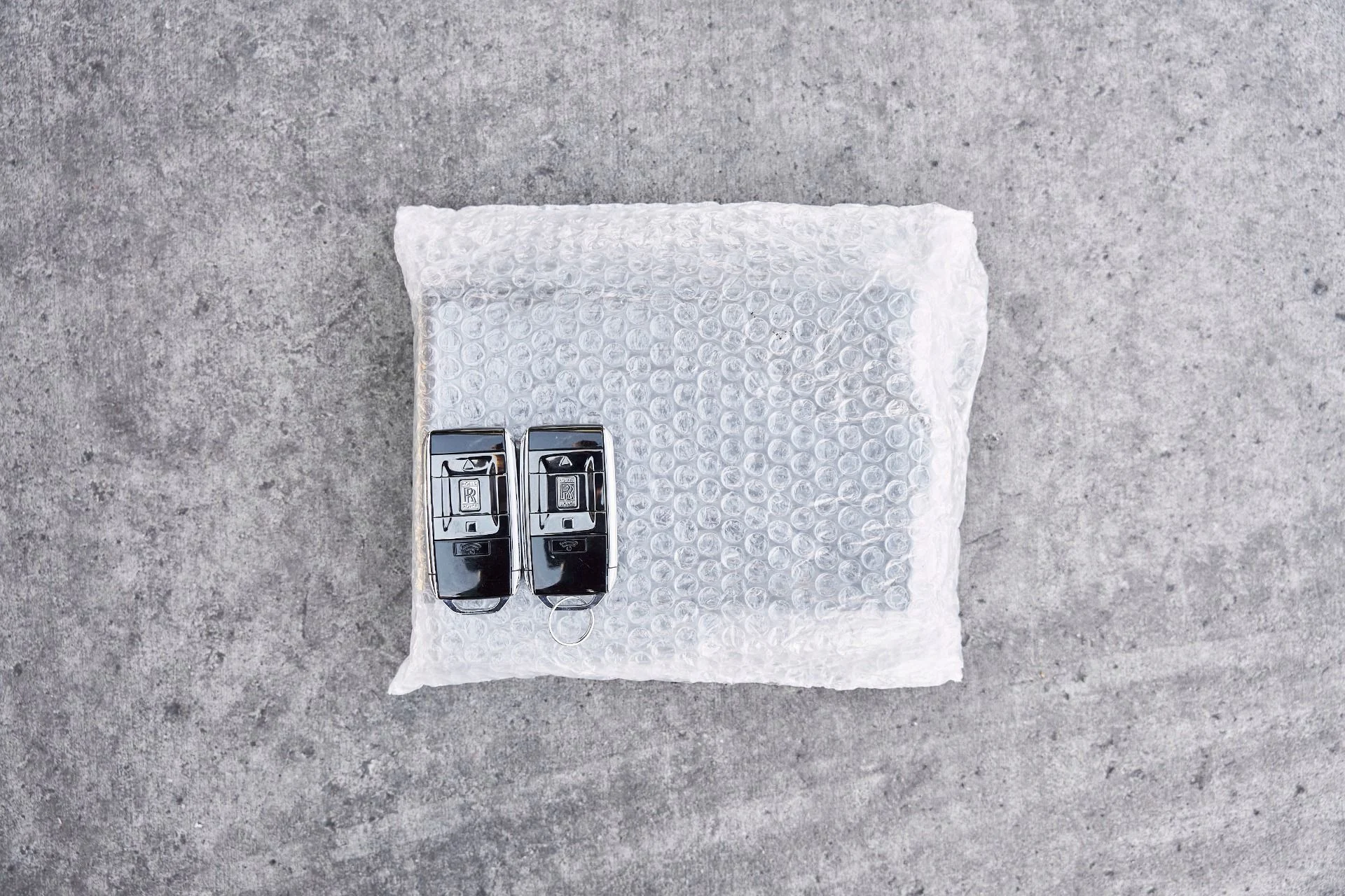 mph092_1149412807_Used_2025_Rolls_Royce_Phantom_Base_1769481074_a399063990