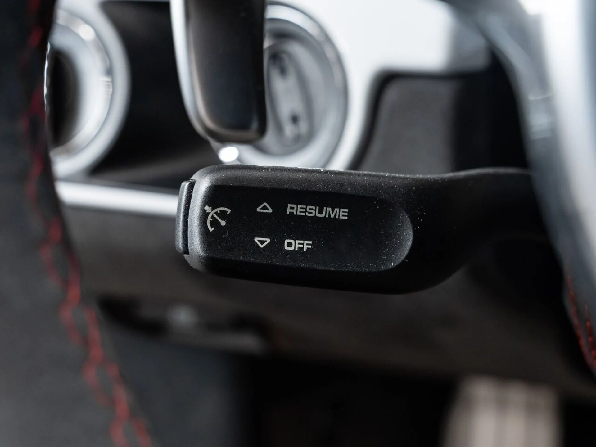 mph092_1168057915_porsche_911_2015_c685e5a342