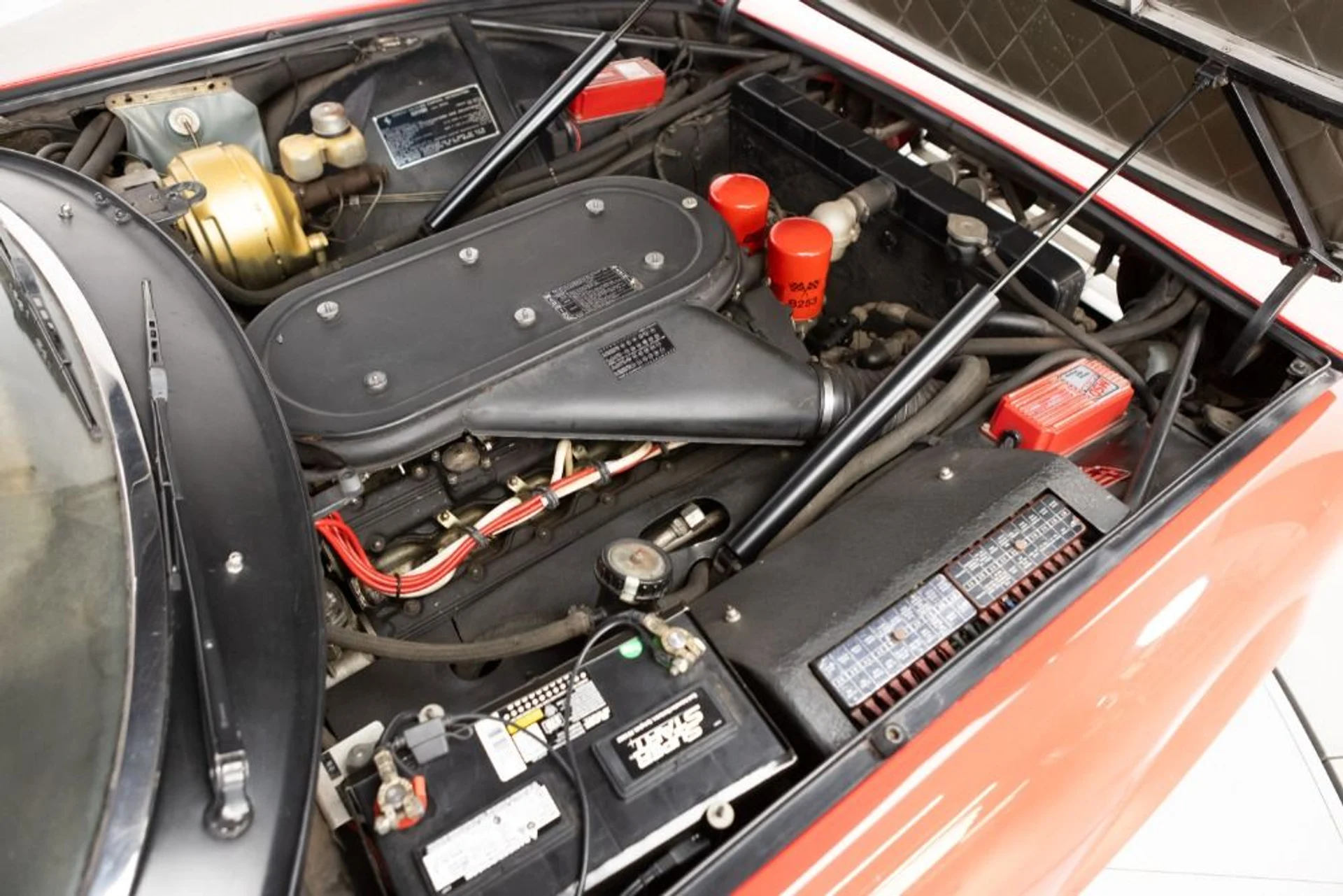 mph092_1309061719_Used_1971_Ferrari_365_GTB_4_e325c48012