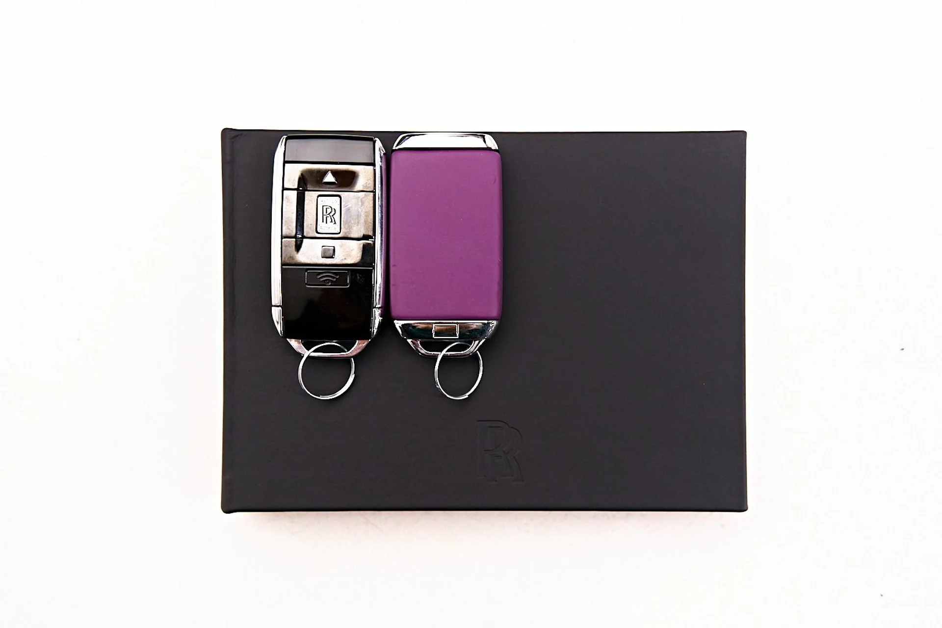 mph092_1648763111_Used_2025_Rolls_Royce_Cullinan_Base_1736646133_5aa0212b21