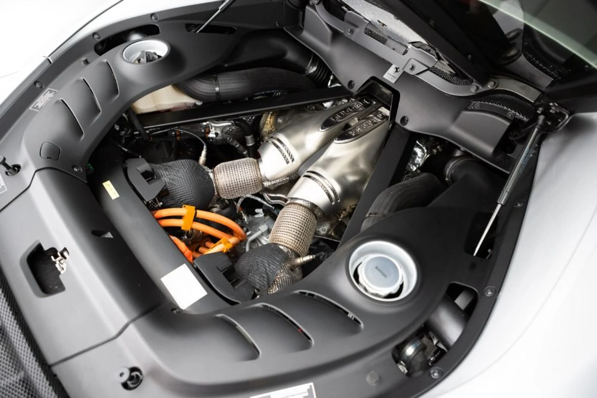 mph092_1836723784_Used_2024_Ferrari_296_GTB_b8f8adfbcd