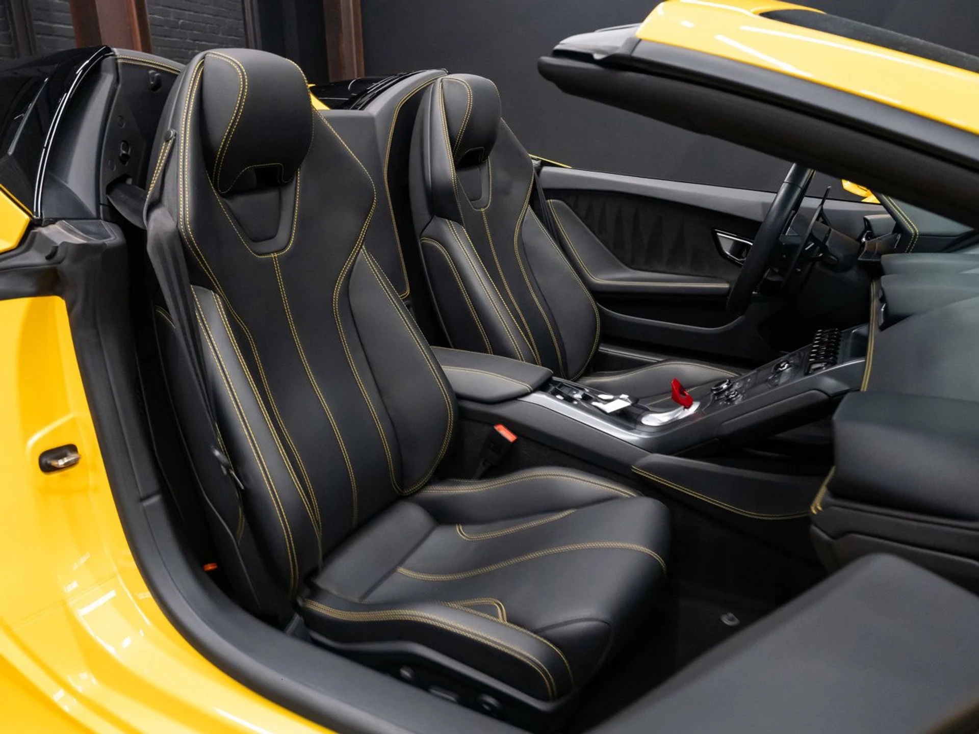 mph092_2007232644_lamborghini_huracan_2017_2fbfa70e1f