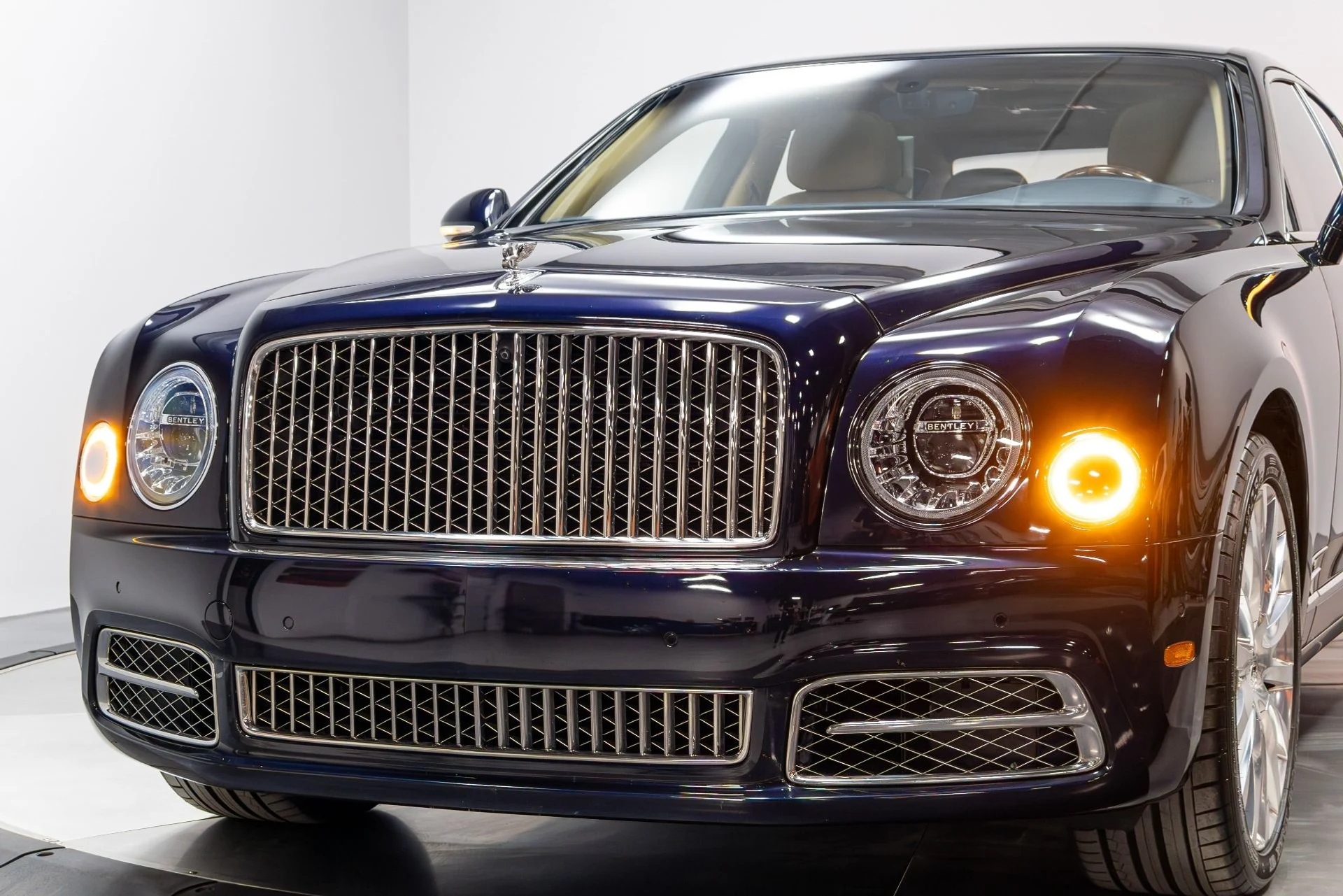 mph092_2072149993_Used_2017_Bentley_Mulsanne_1775514187_4c69ccfa28