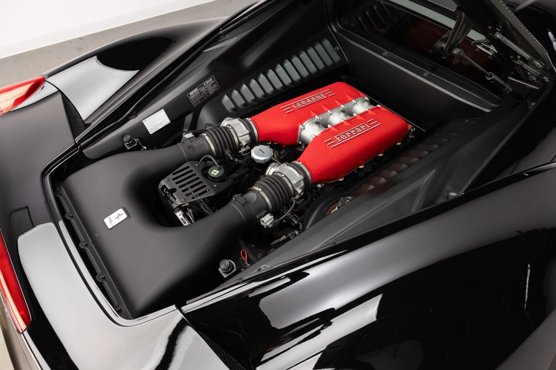 mph092_2233770618_Used_2015_Ferrari_458_Italia_1784229410_1c4a6ae2d8
