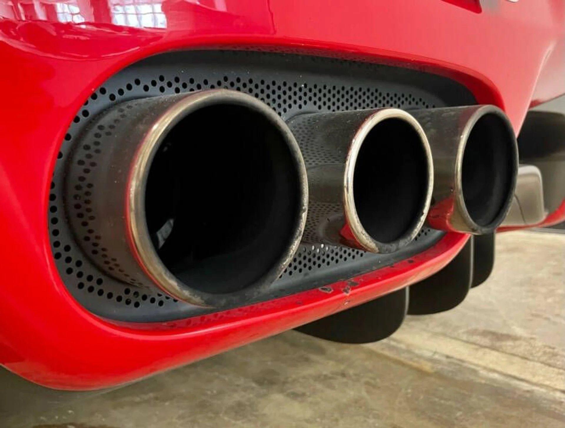 mph092_2762792856_2012_ferrari_458_italia_base_2dr_coupe_9b03e70fa9