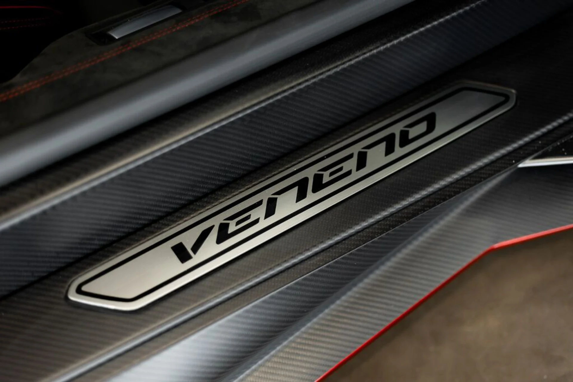 mph092_2852665838_lamborghini_veneno_2014_jpg_v_1779988126_983258f455