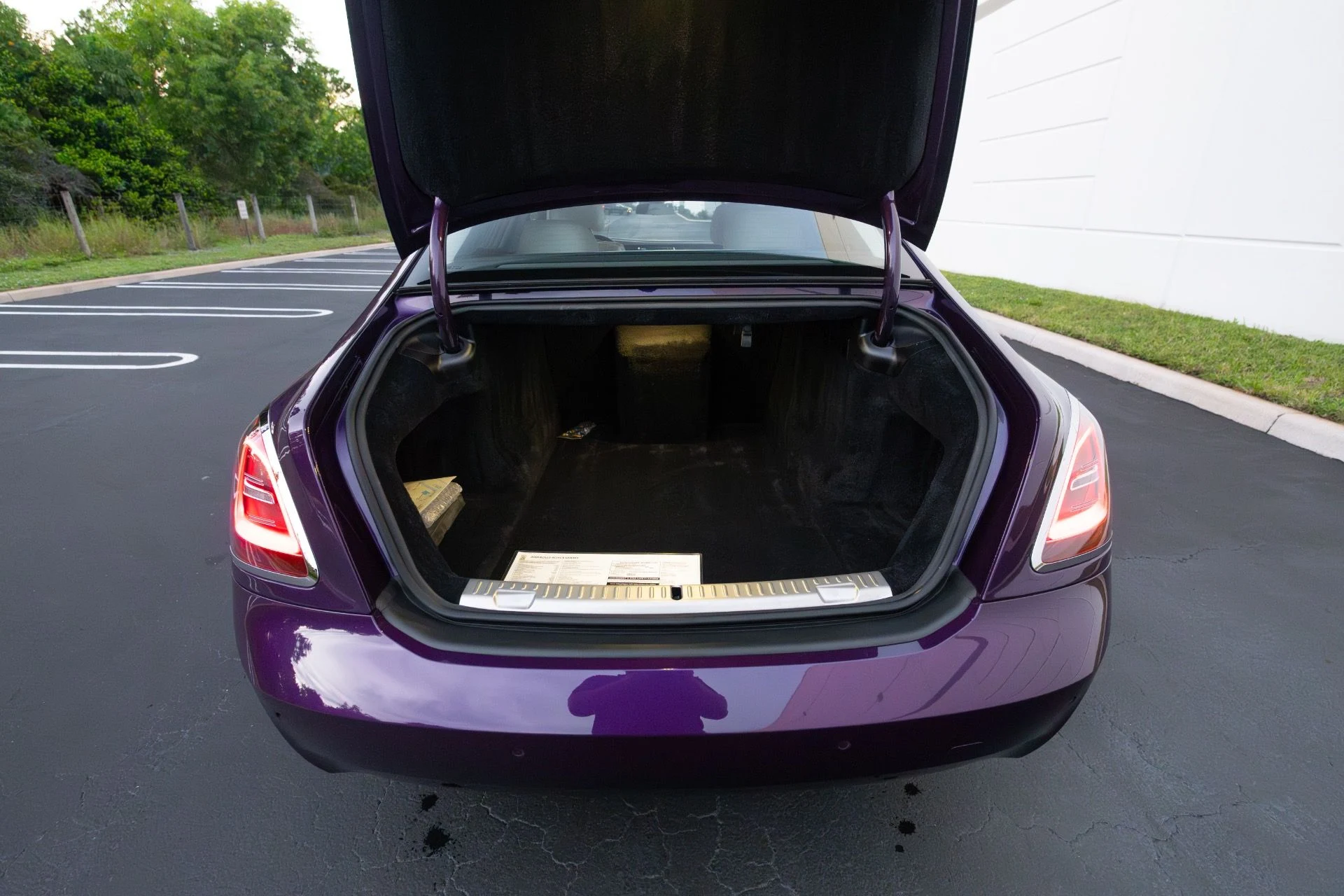 mph092_2925403798_Used_2021_Rolls_Royce_Ghost_1762913749_269f1b770d