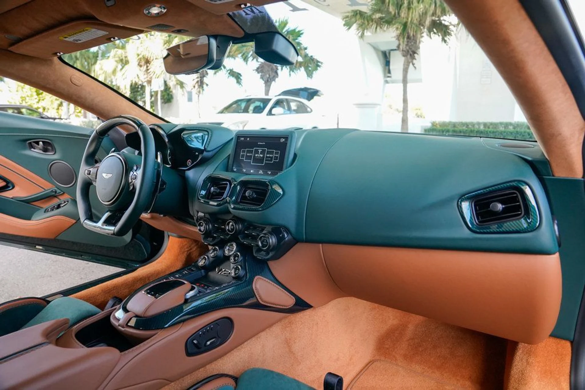 mph092_3268611530_used_2023_aston_martin_vantage_v12coupe_14354_22896697_93_1024_a330a0e59f