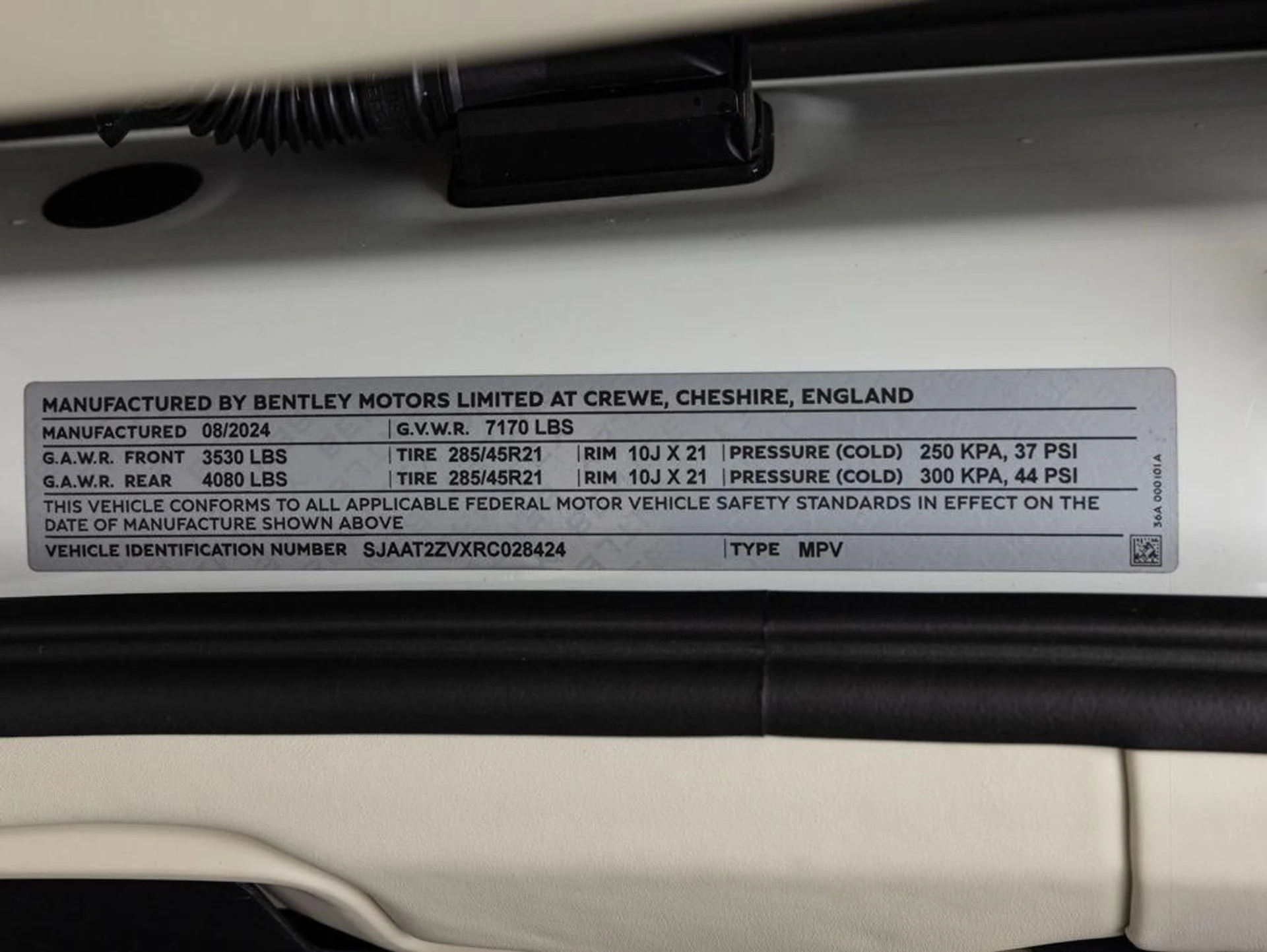 mph092_3294494170_505919897_69c7d844966ffa5d8dbef1ff_9c8dac083e