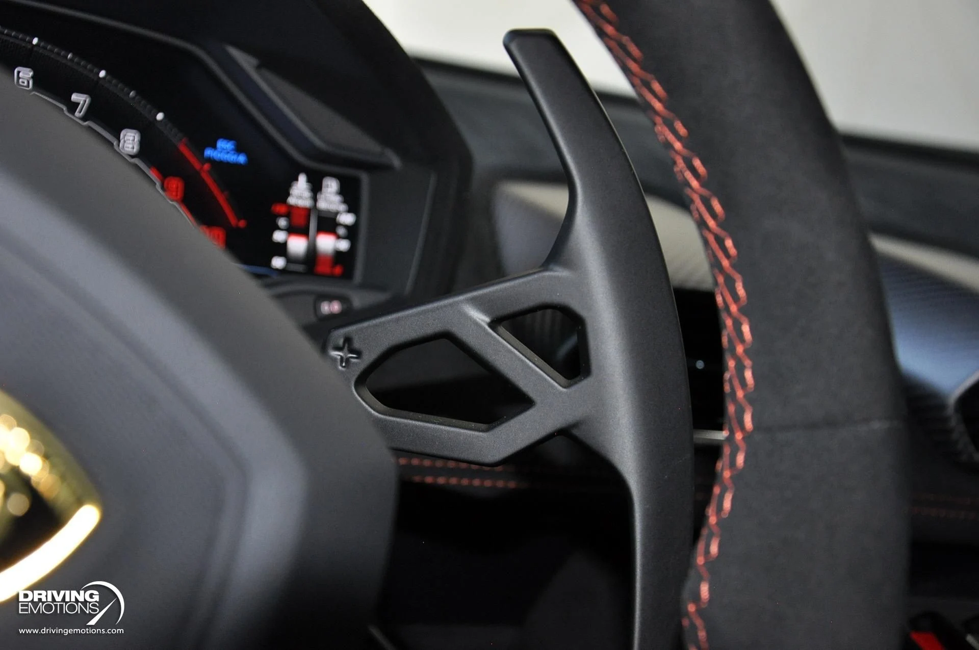 mph092_3418536408_743_p93_l_a0568758e2