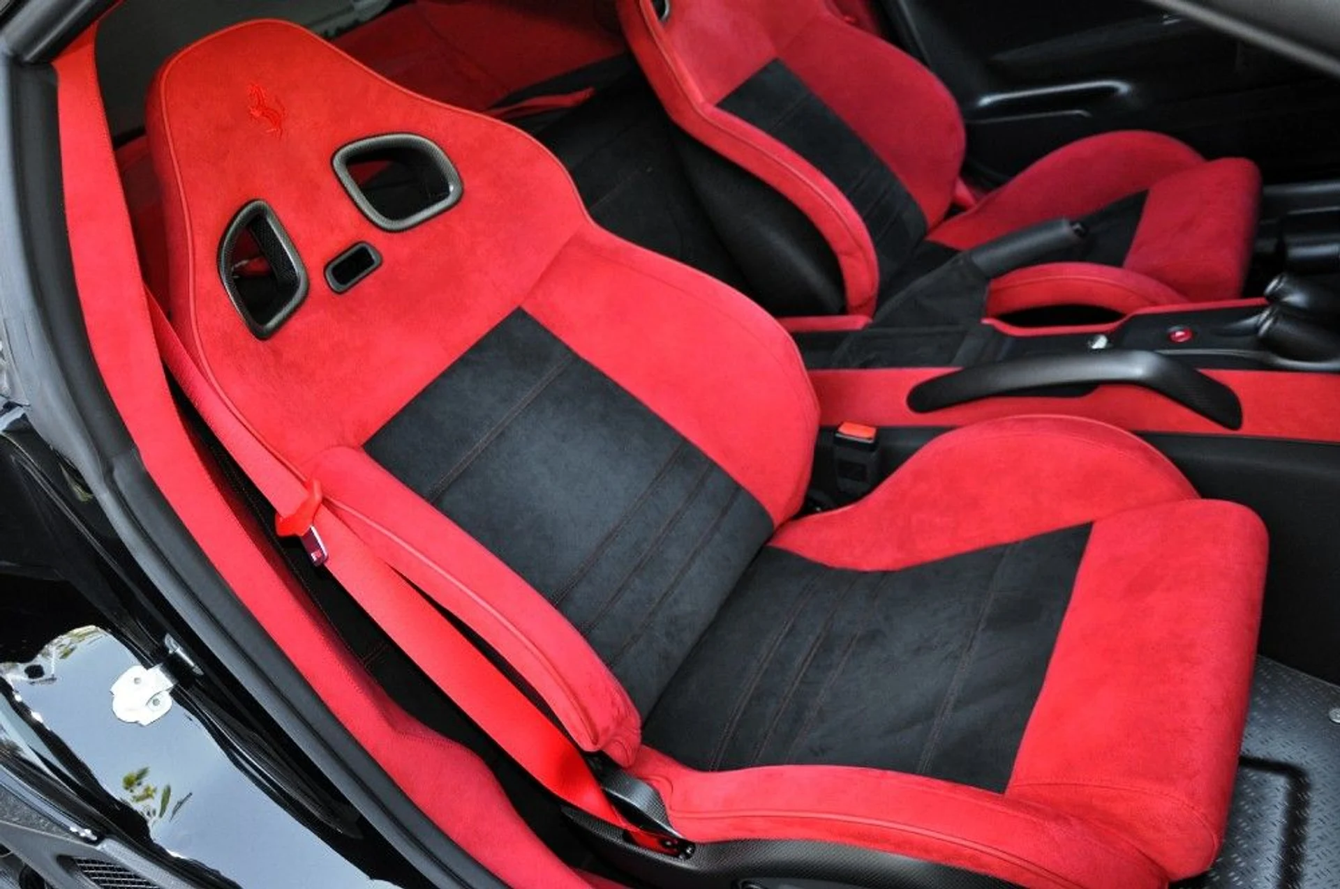 mph092_3437254276_82_p93_l_7822c0b5eb