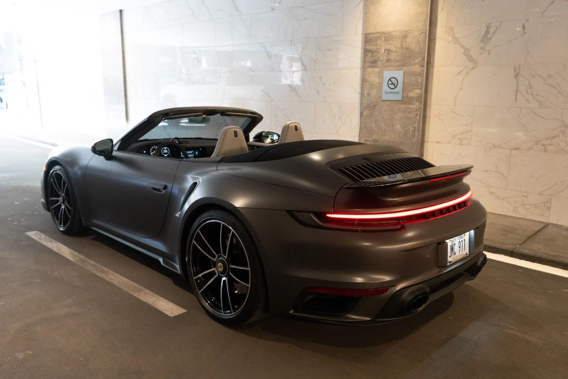 mph092_3458917277_Used_2023_Porsche_911_Turbo_S_1778188956_15cc784300