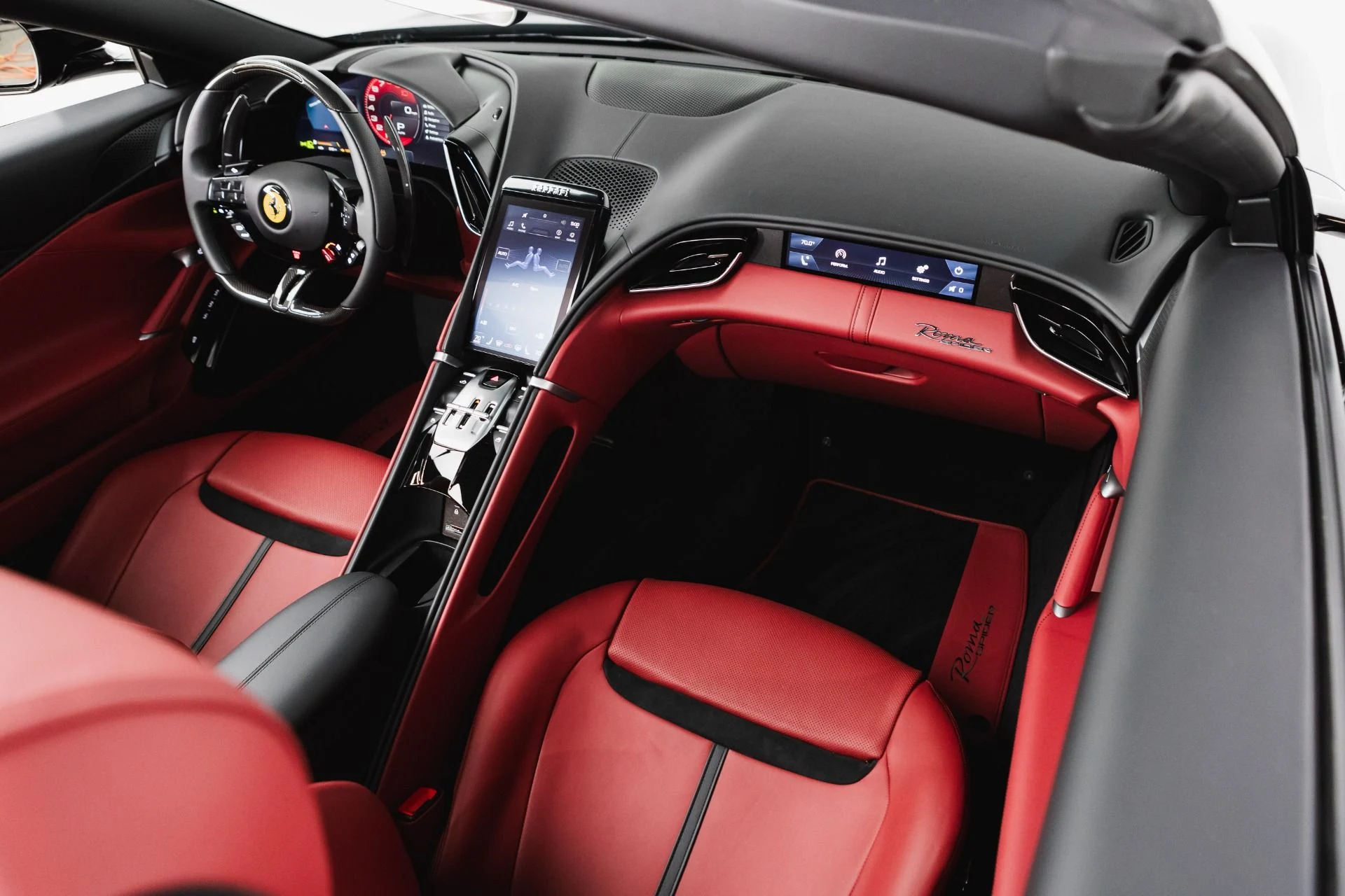 mph092_3480037514_Used_2024_Ferrari_Roma_Spider_1772567163_76baea537f