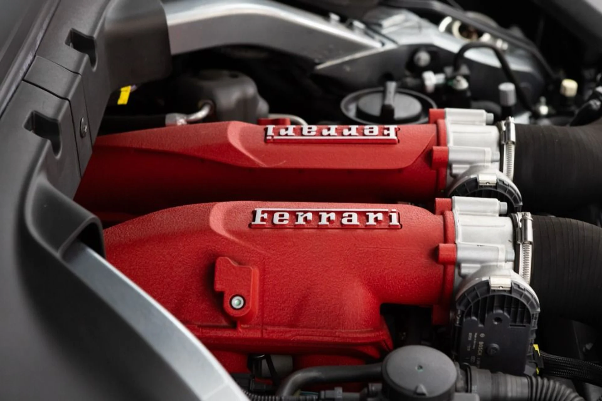 mph092_3547159453_Used_2019_Ferrari_Portofino_03d419dd13