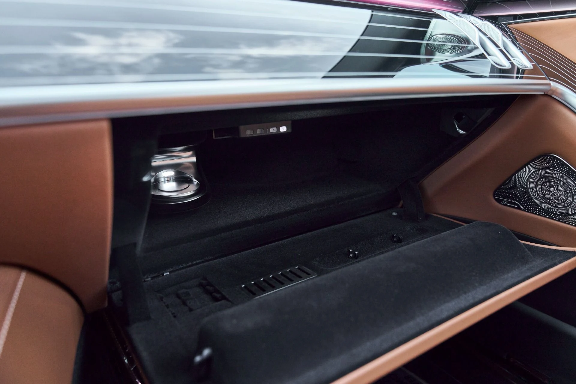 mph092_361650604_Used_2026_Mercedes_Benz_S_Class_Maybach_S_680_1769716818_7d75424435