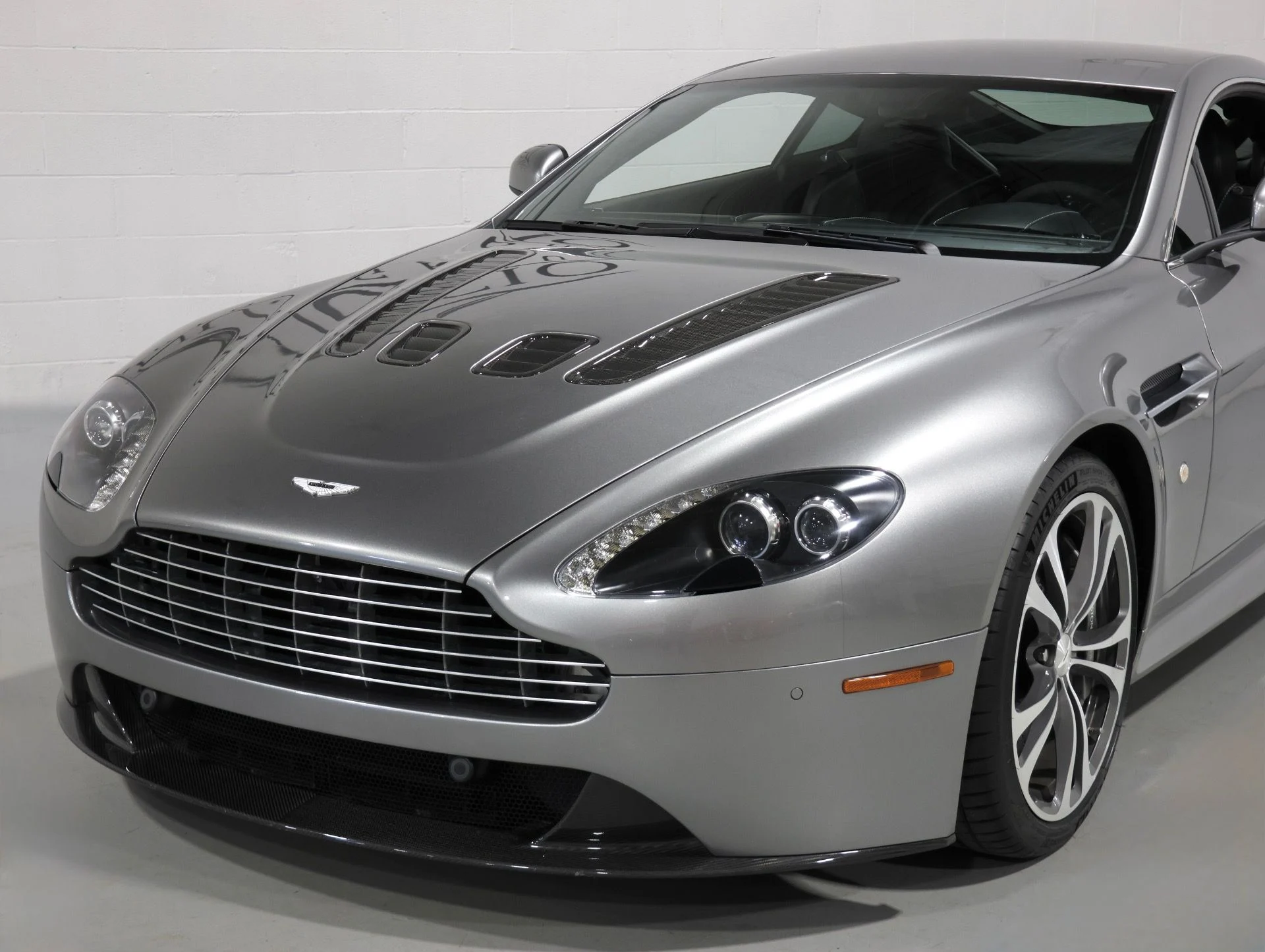 mph092_573720782_Used_2012_Aston_Martin_V12_Vantage_Rare_6_Speed_Manual_Over_200_K_MSRP_20_K_In_Recent_Maintenance_1770845865_df972515c4