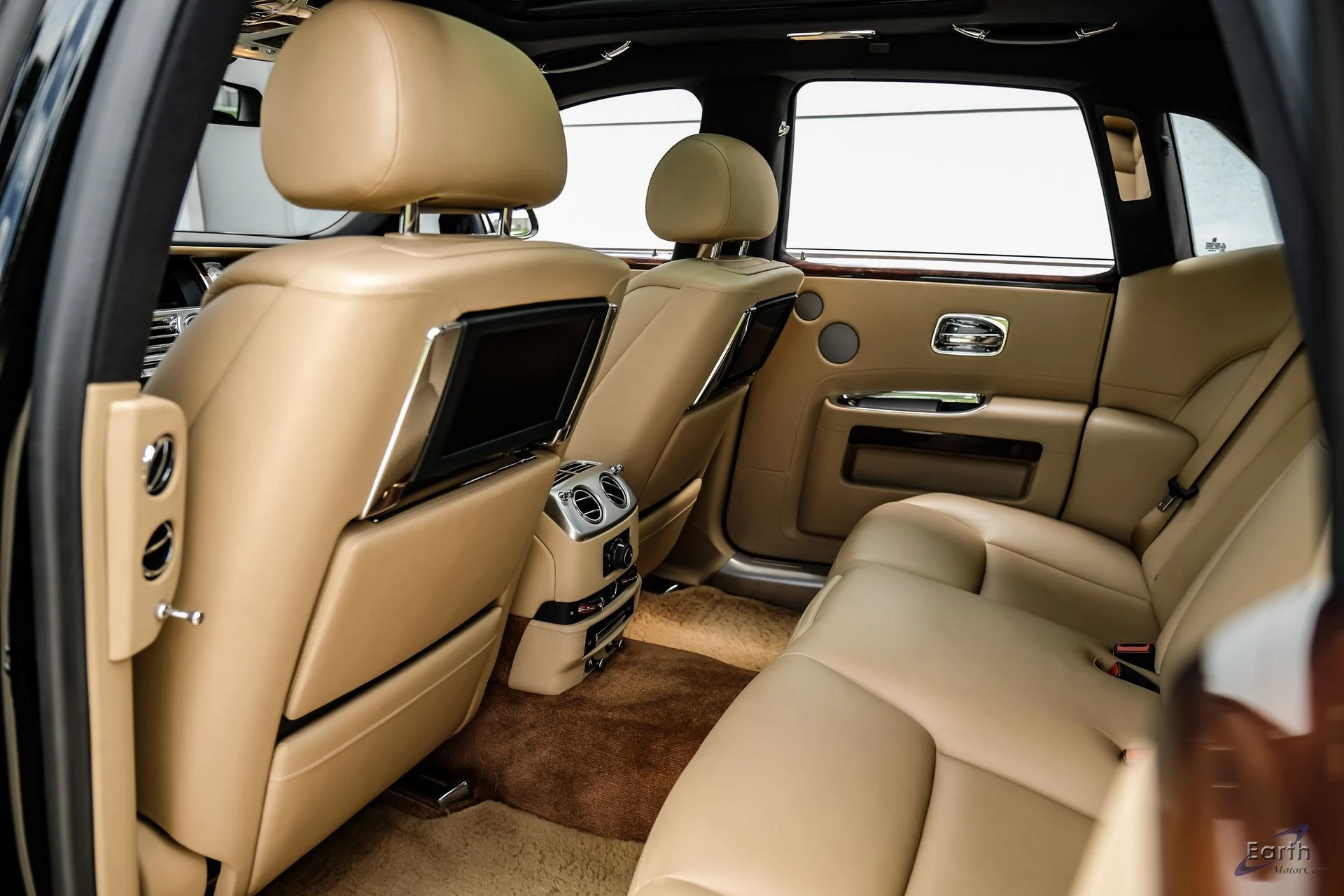 mph092_592206287_7f084d764dbe590efdfe719948d94e70x_23ccd07984