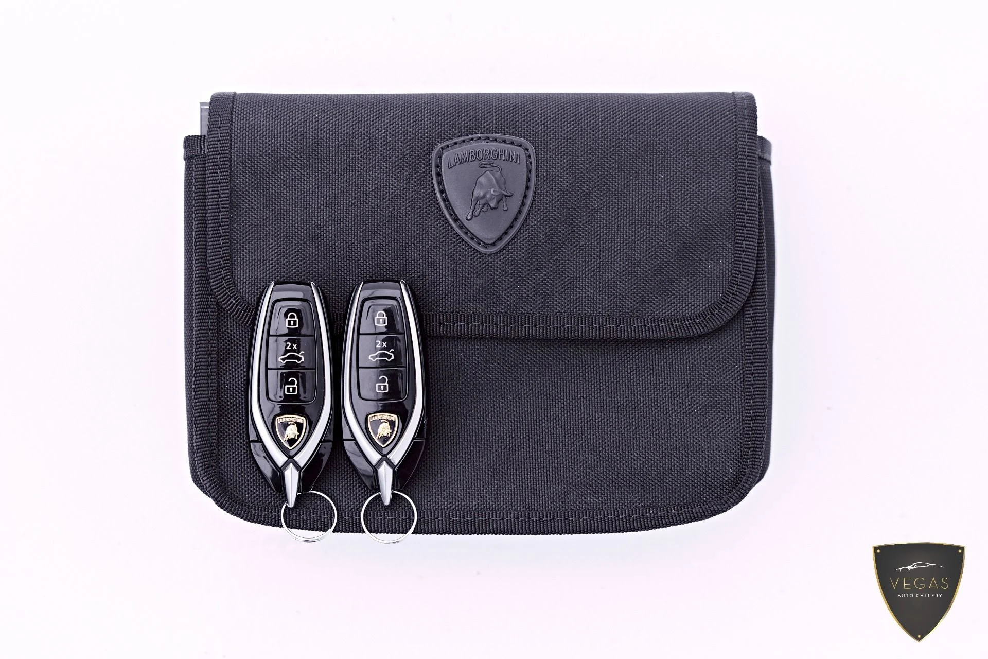 mph092_641172558_Used_2022_Lamborghini_Urus_1782339077_0659fe0309