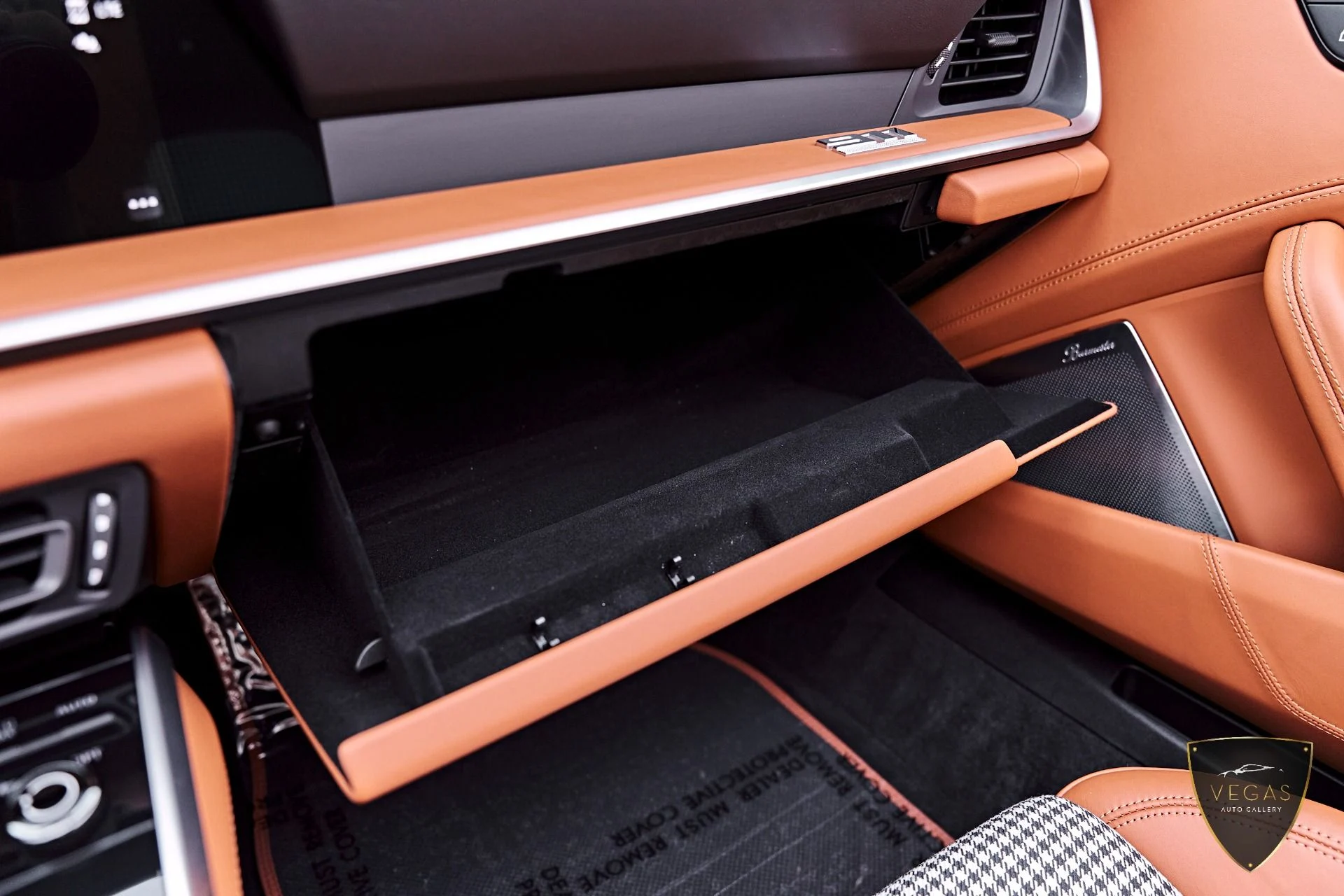 mph092_651918788_Used_2024_Porsche_911_Turbo_S_1782351522_40e6cfa0a2
