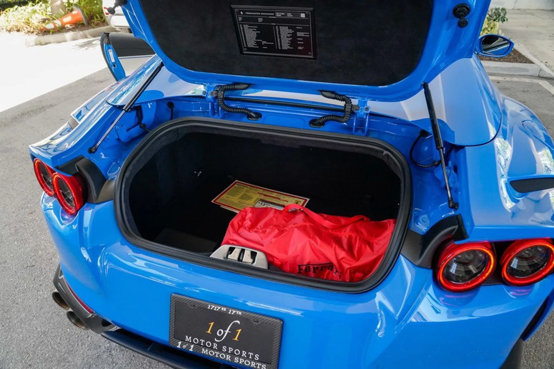 mph092_710280589_used_2022_ferrari_812_gts_convertible_14354_22898644_93_1024_4e73468492