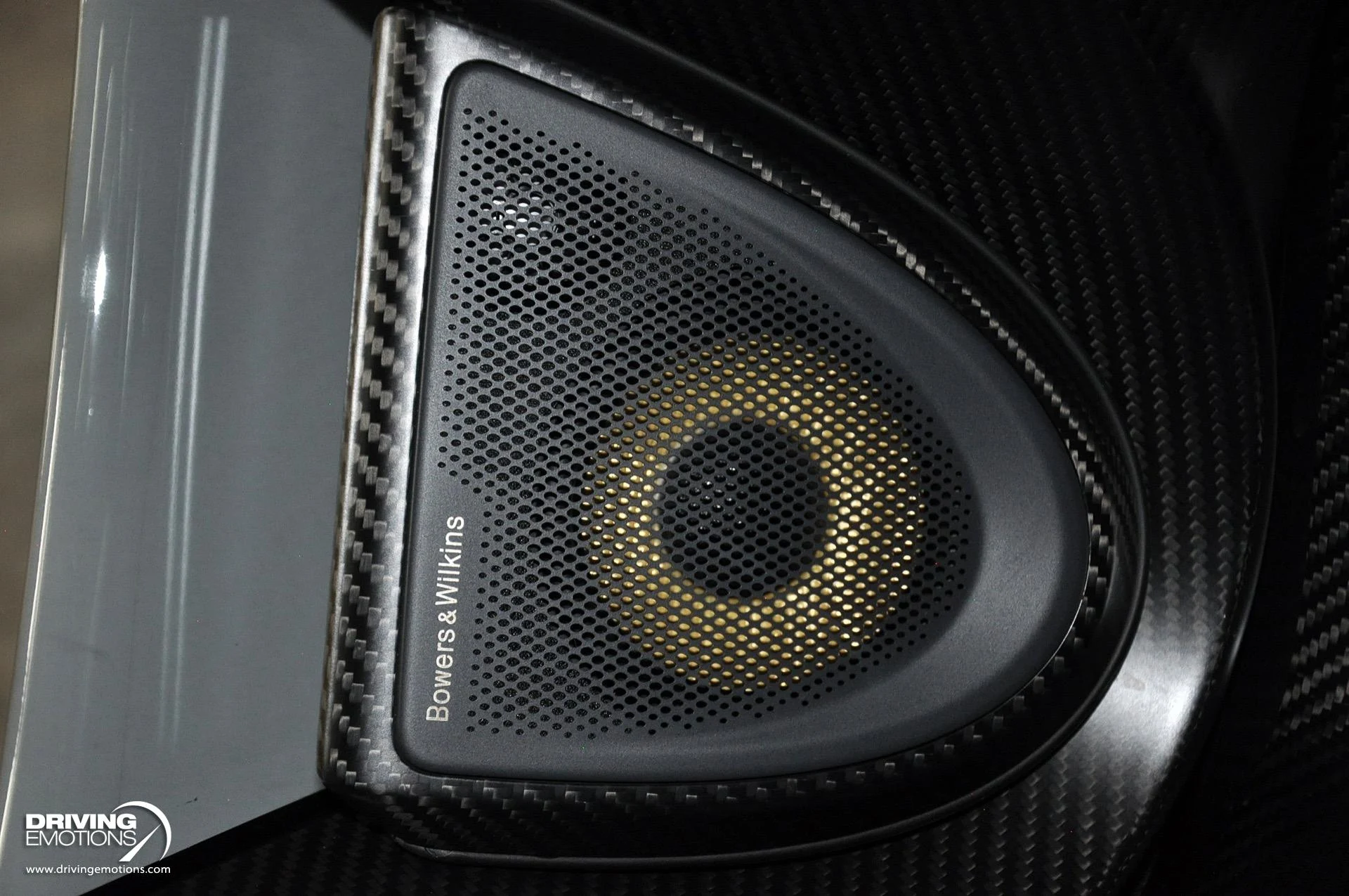 mph092_757327700_683_p93_l_6d993e7022