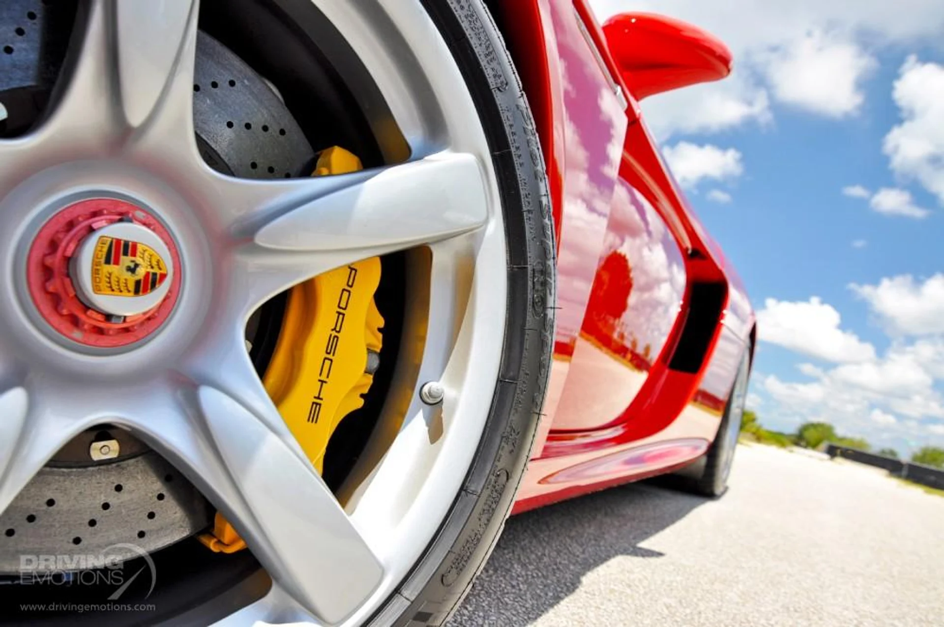 mph093_1076462913_186_p94_l_d9d545165f