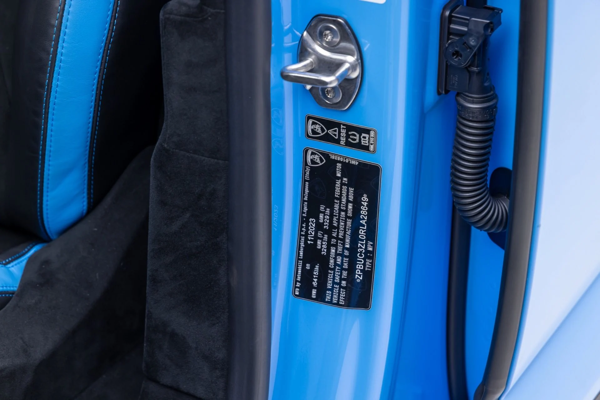 mph093_1266024372_13287_p94_l_3ea346eea3