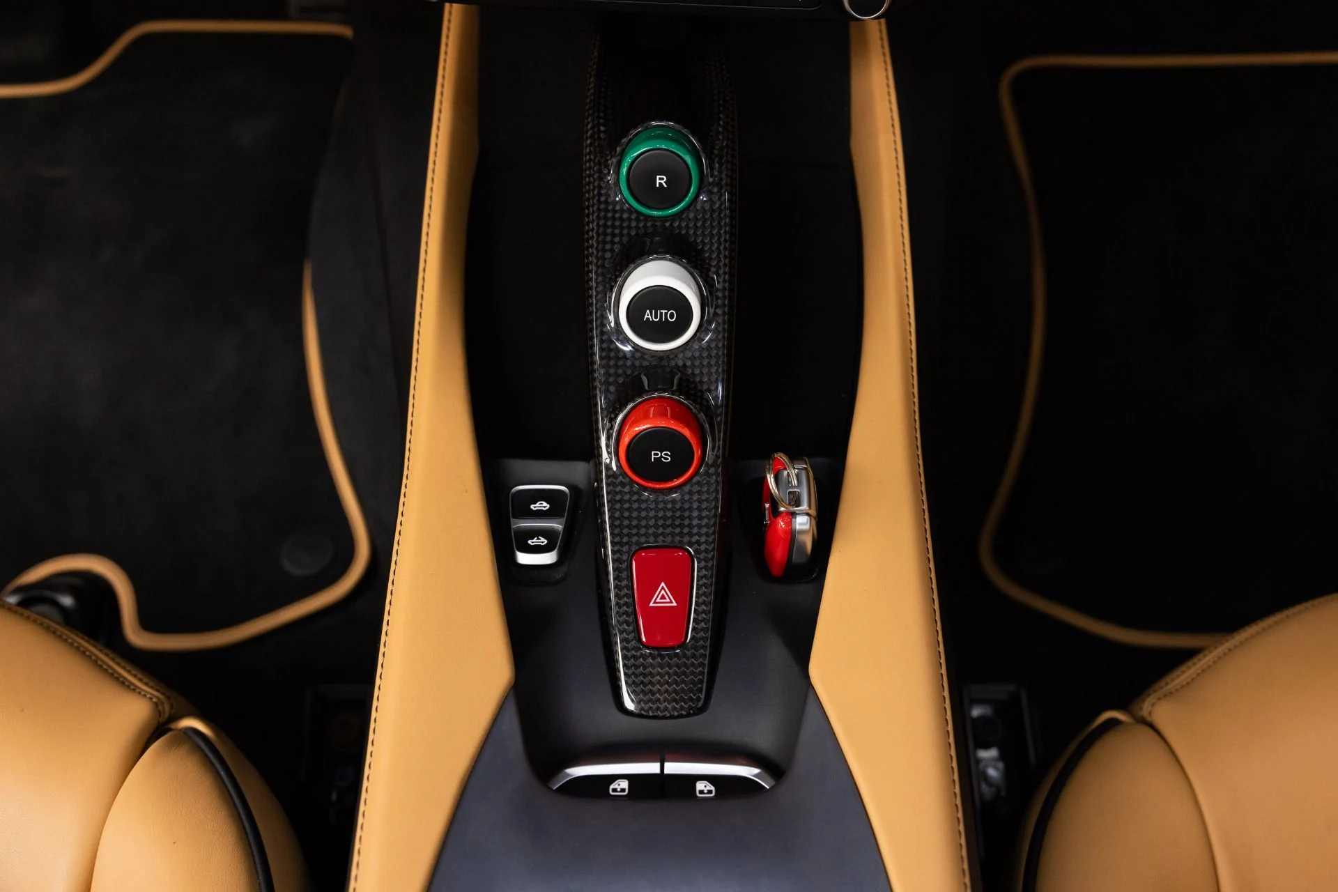 mph093_1447342587_Used_2019_Ferrari_Portofino_1784318320_63579d2a09