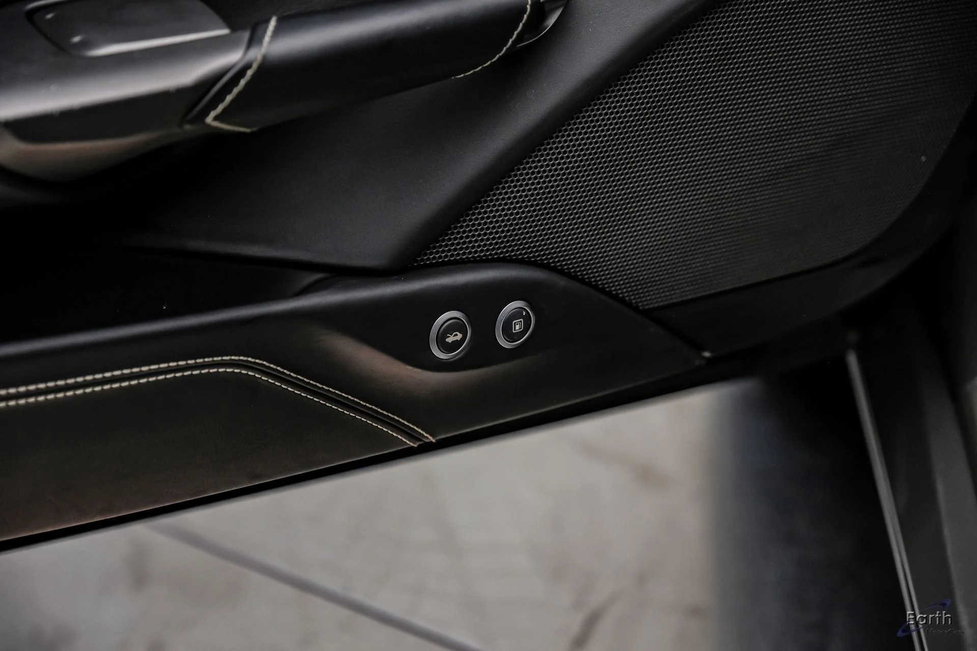 mph093_1532471807_caeb8128e509520eeabbbd51e7c12039x_7c07caff5a