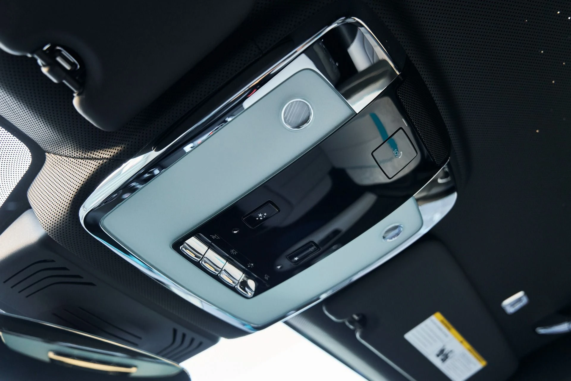 mph093_1673322758_Used_2025_Rolls_Royce_Ghost_Base_1770087556_9826f7a5da