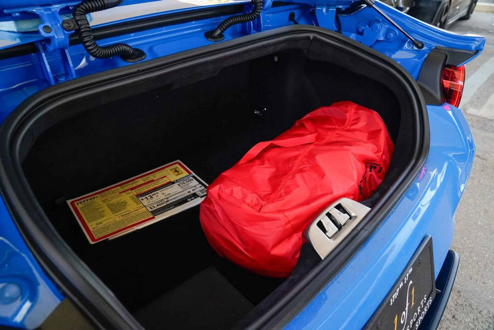 mph093_1803402295_used_2022_ferrari_812_gts_convertible_14354_22898644_94_1024_504939e685