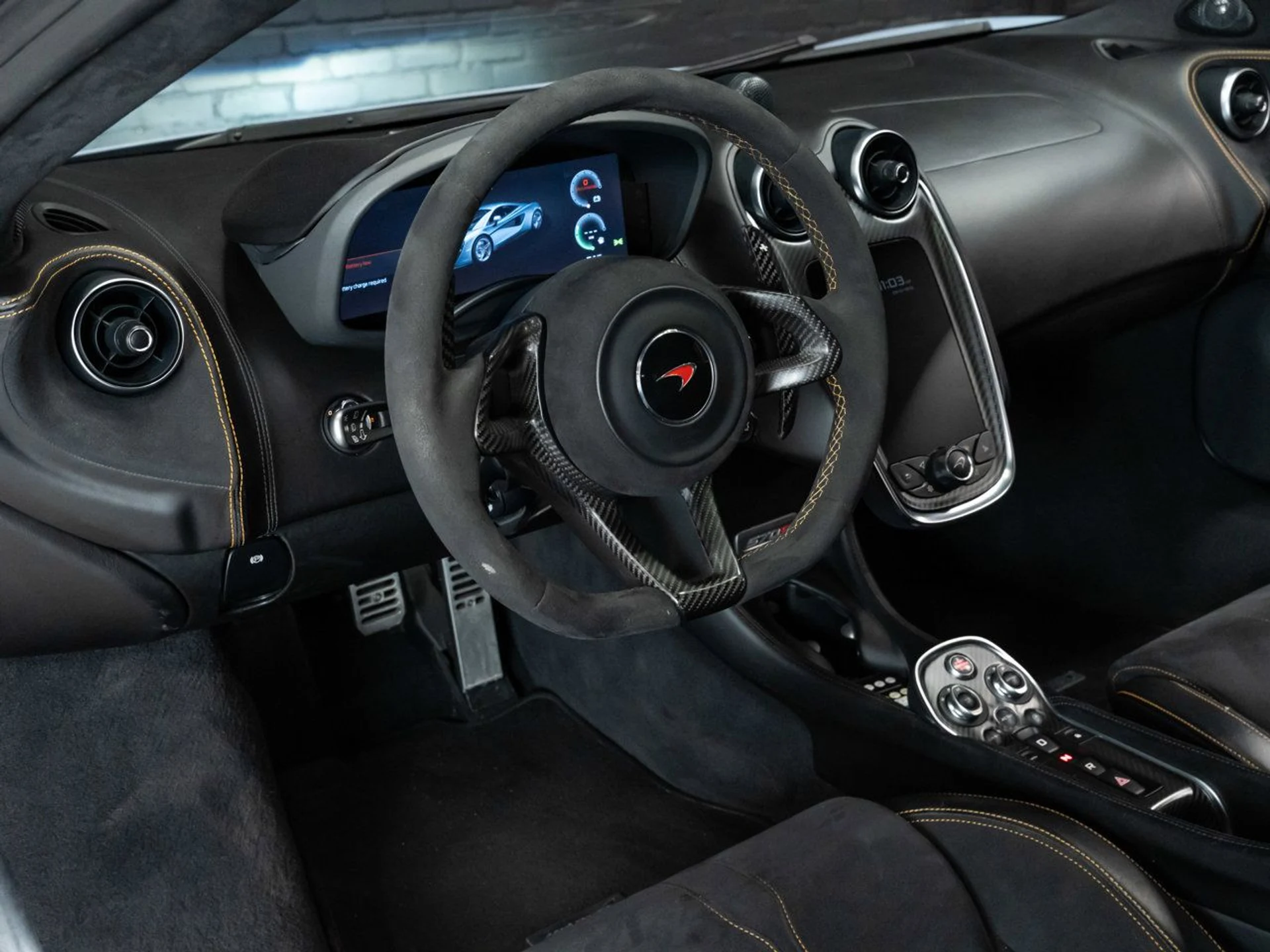 mph093_1956510807_mclaren_570s_2017_9e02f67695