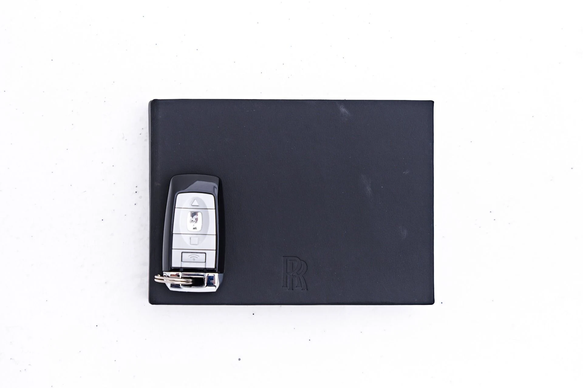 mph093_1963726467_Used_2016_Rolls_Royce_Ghost_Base_1791333123_7da98500a6