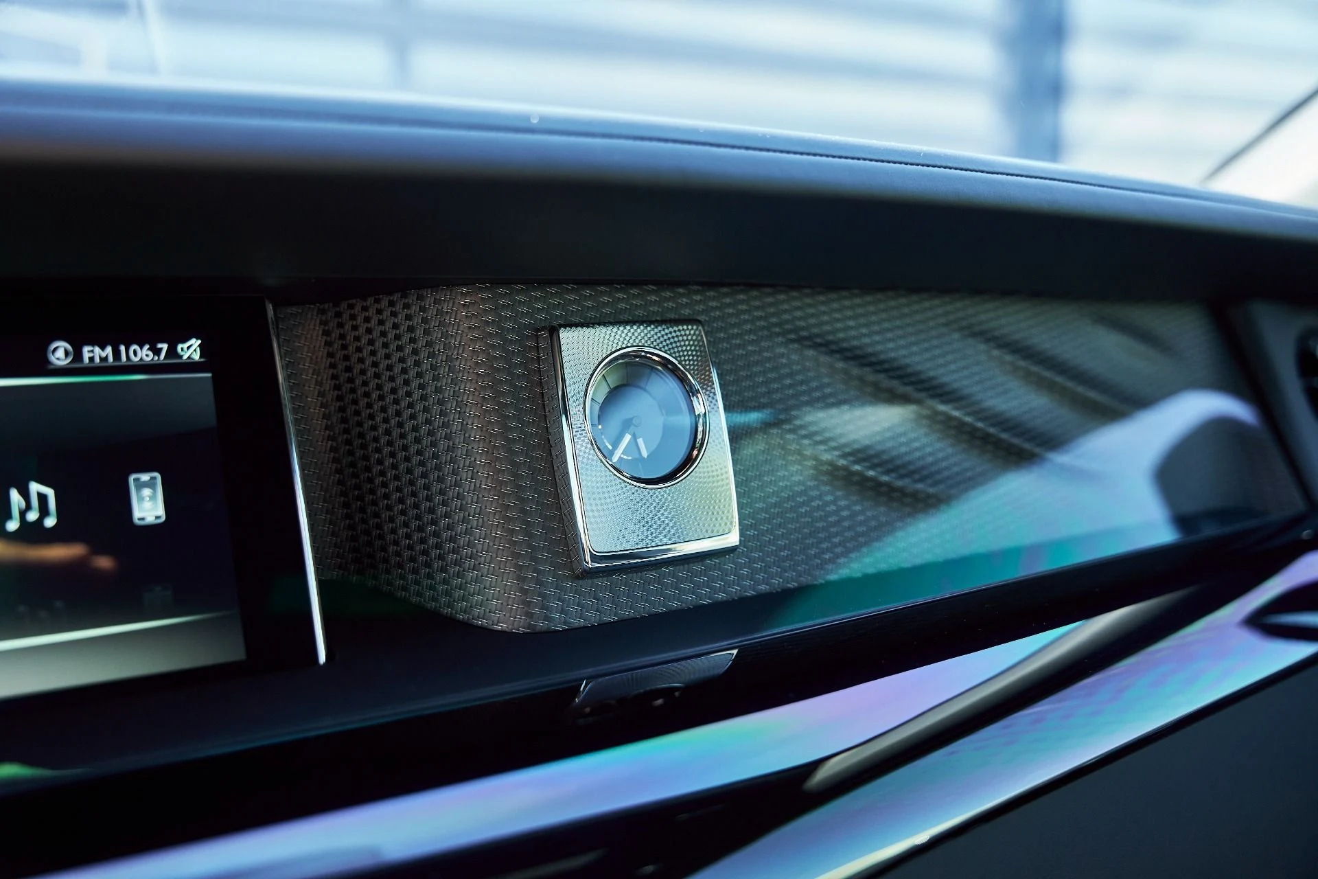 mph093_204175456_Used_2024_Rolls_Royce_Phantom_Base_1770700198_26326e3efe