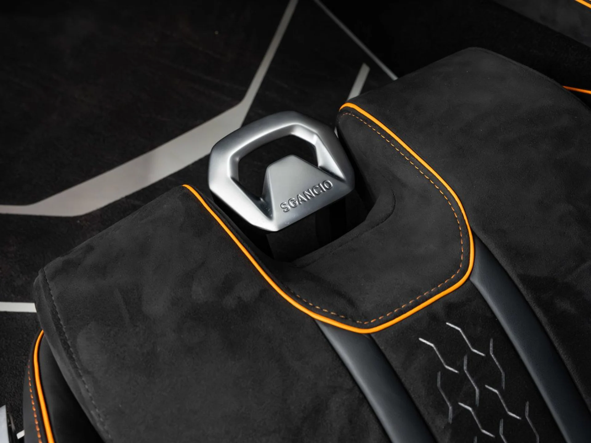 mph093_2074135090_lamborghini_huracan_2023_2ac177a852