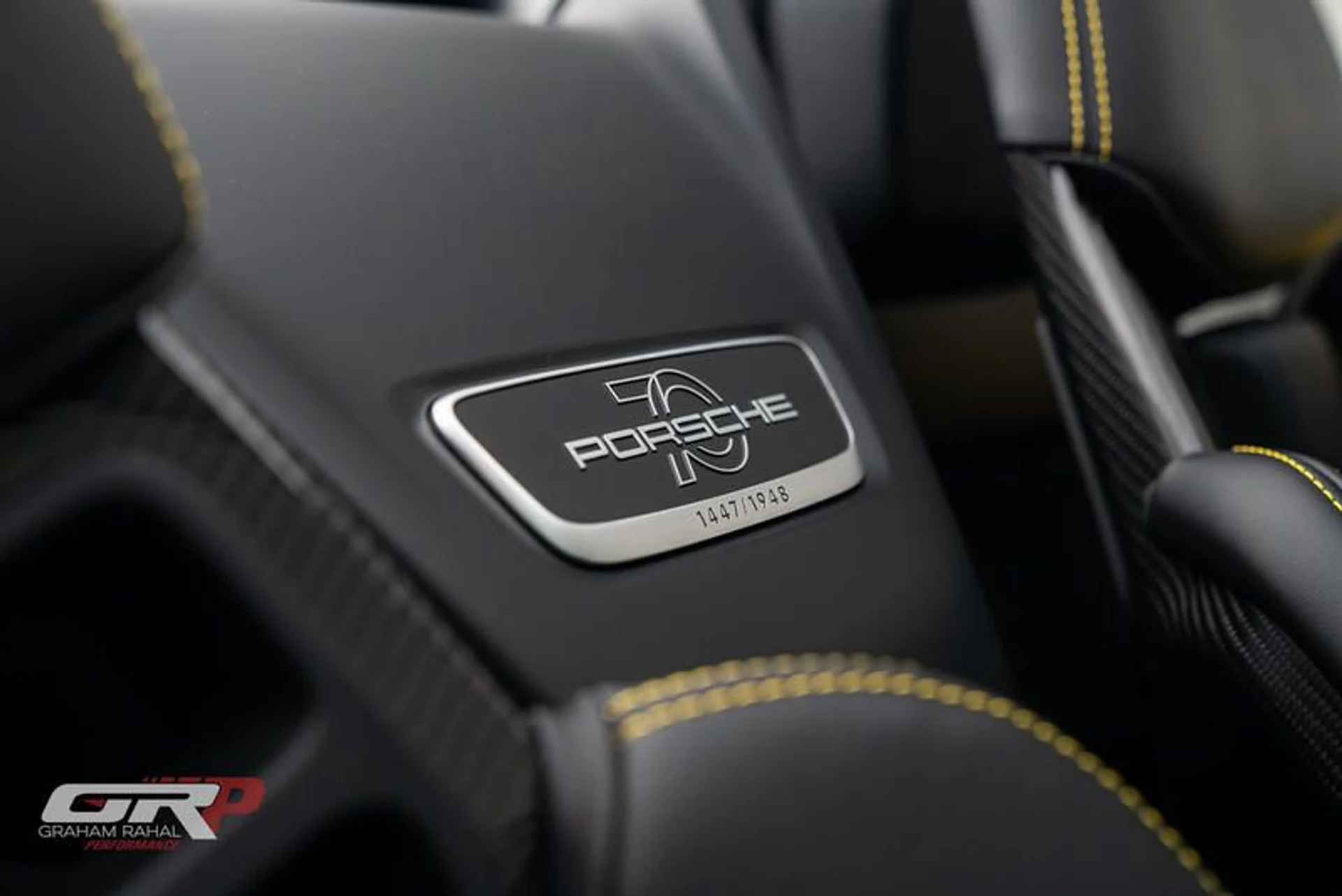 mph093_2106894428_ED_32_A3_F1_7_D55_42_EC_A8_C9_883_D6_E13_CA_6_E_aaceb104f4