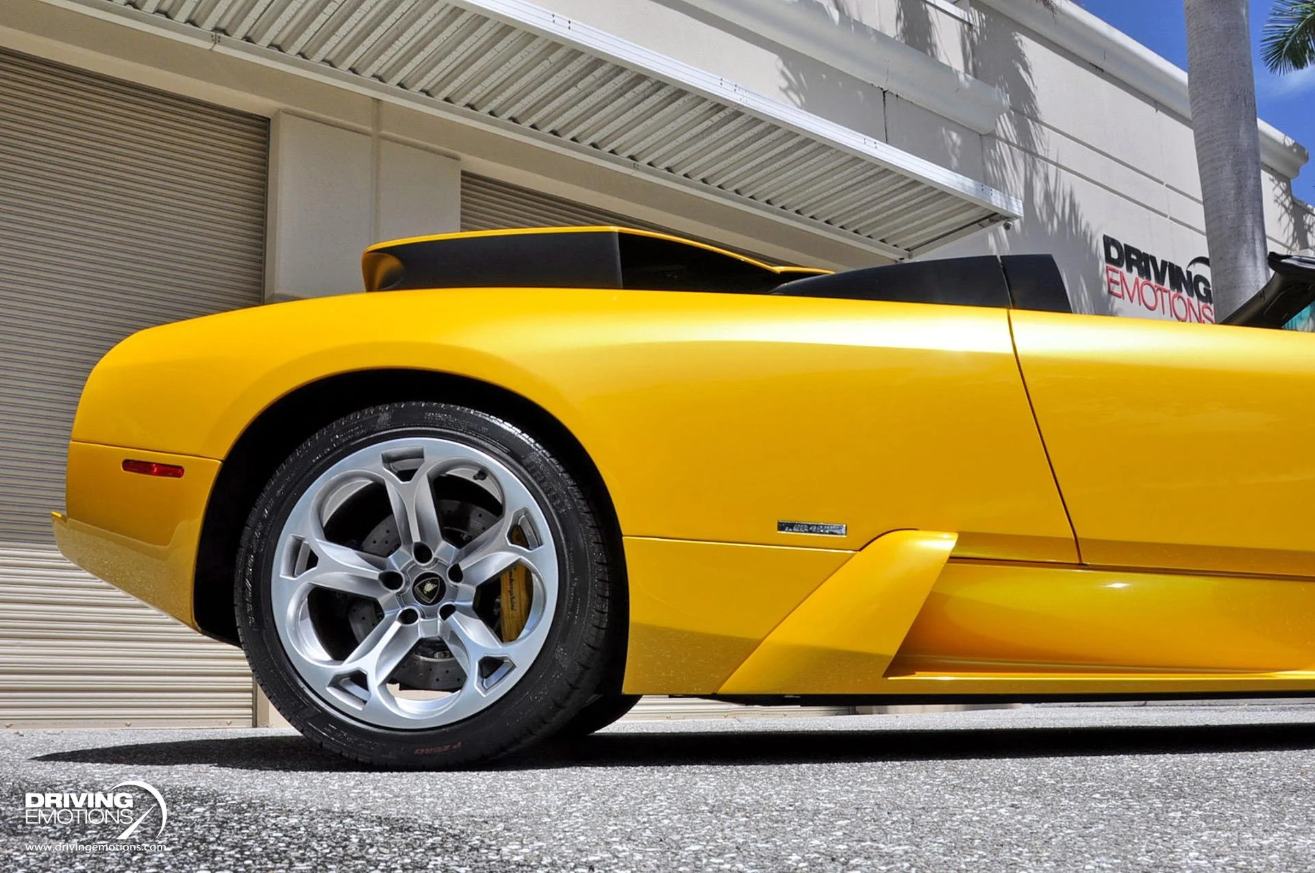 mph093_2371335480_862_p94_l_568c104751