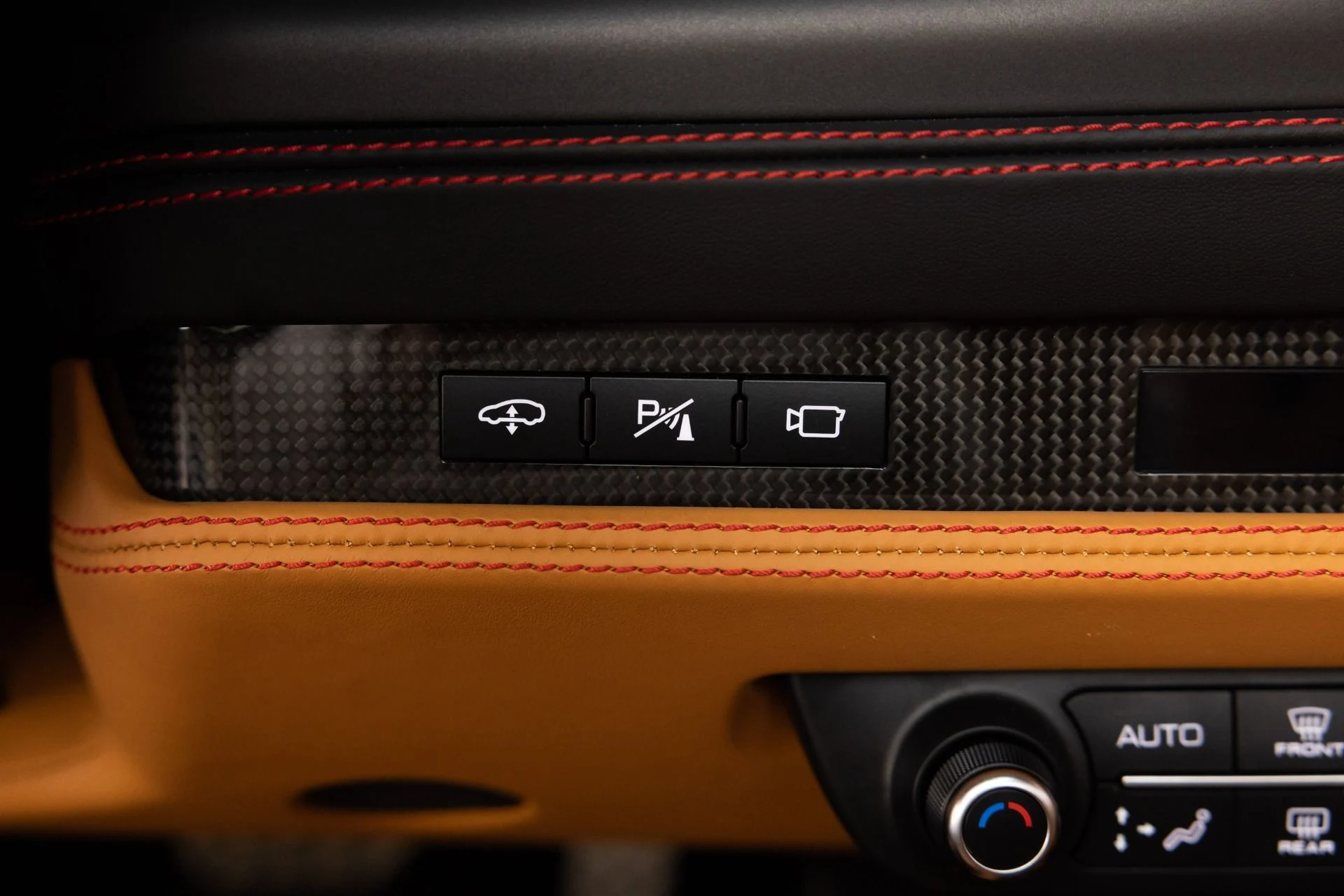 mph093_2544423732_Used_2021_Ferrari_F8_Spider_1788360479_2210129b4a